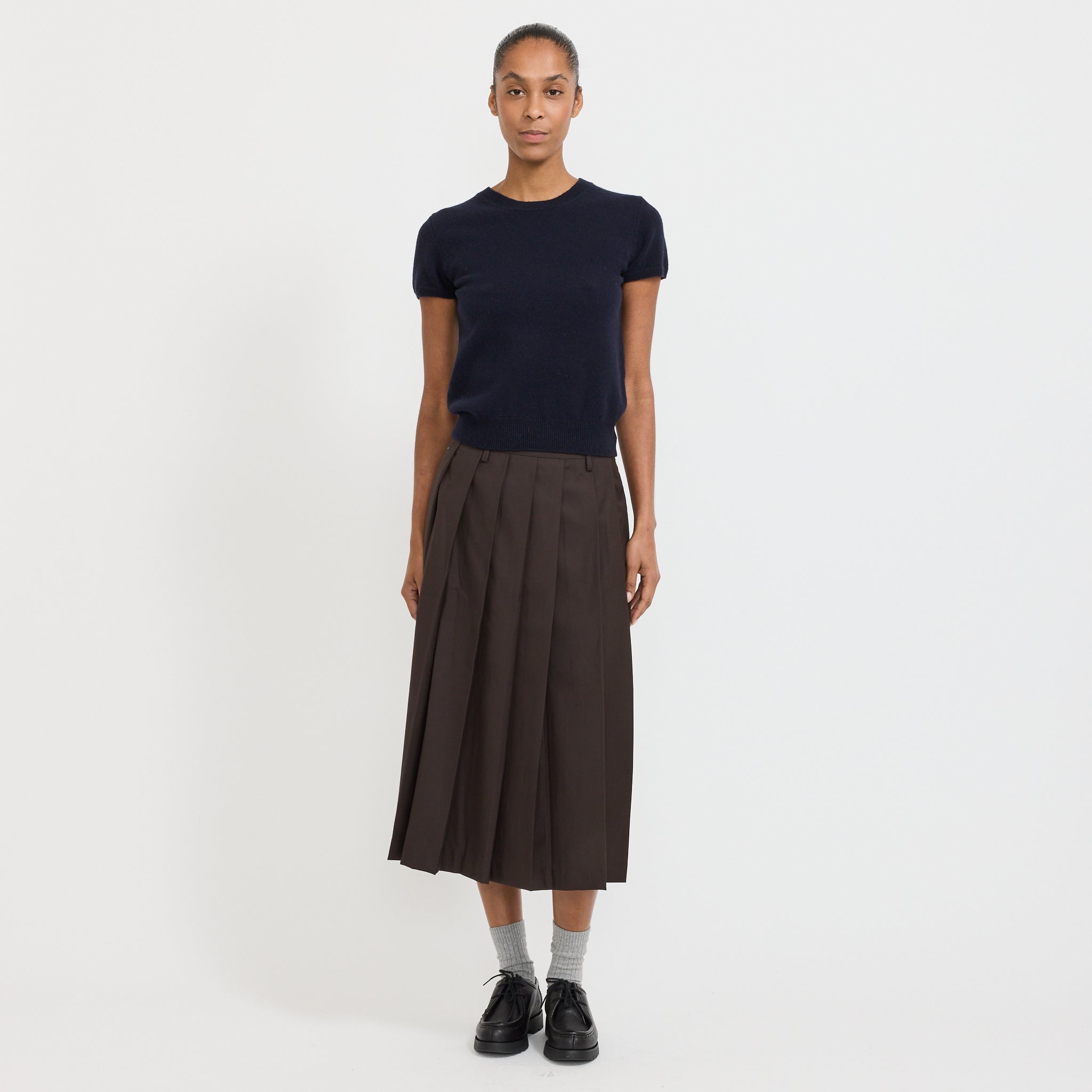 Dunst | Pleats Long Skirt Dark Brown | Maplestore