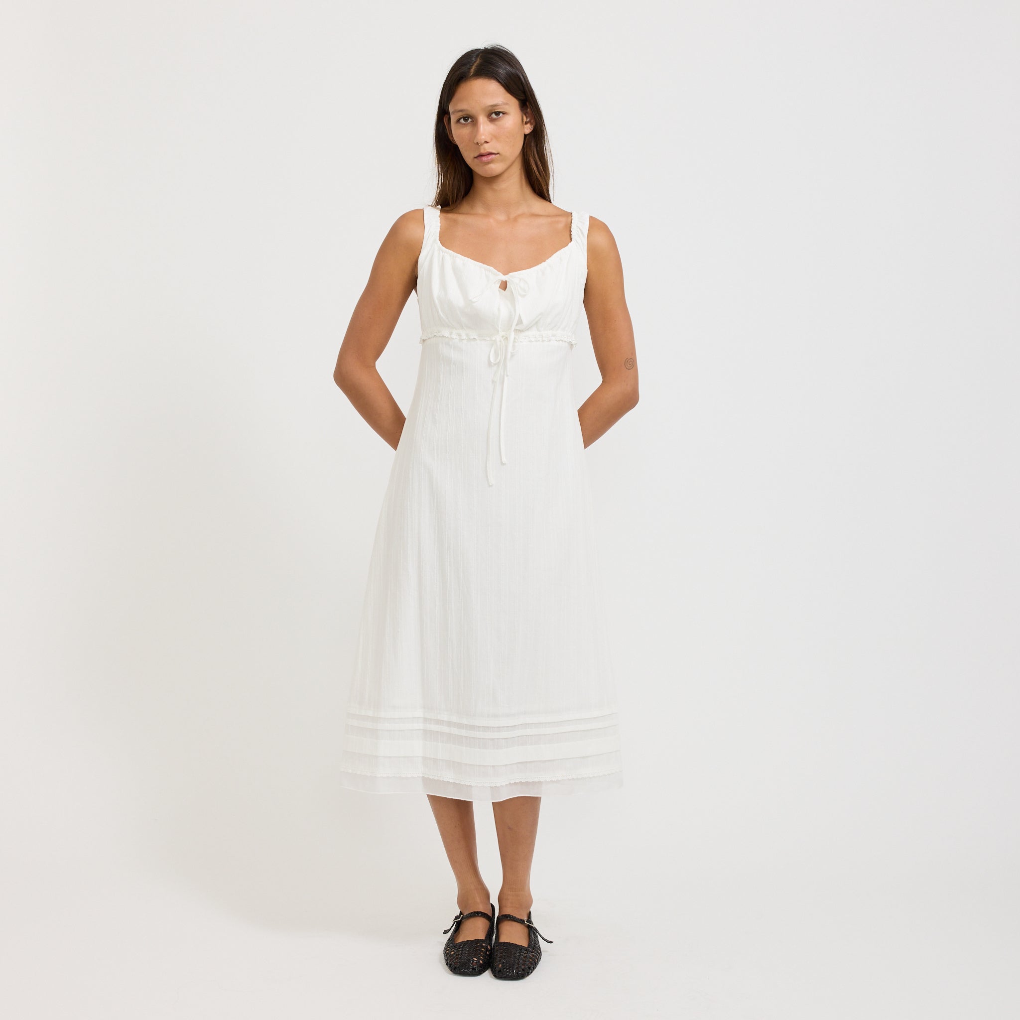 Shirring Ribboned Sleeveless Dress Ivory