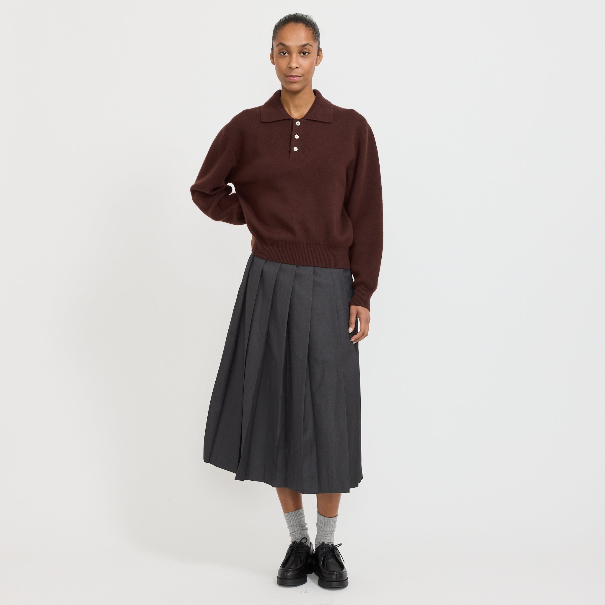 Dunst | Unisex Cashmere Collared Sweater Brown | Maplestore
