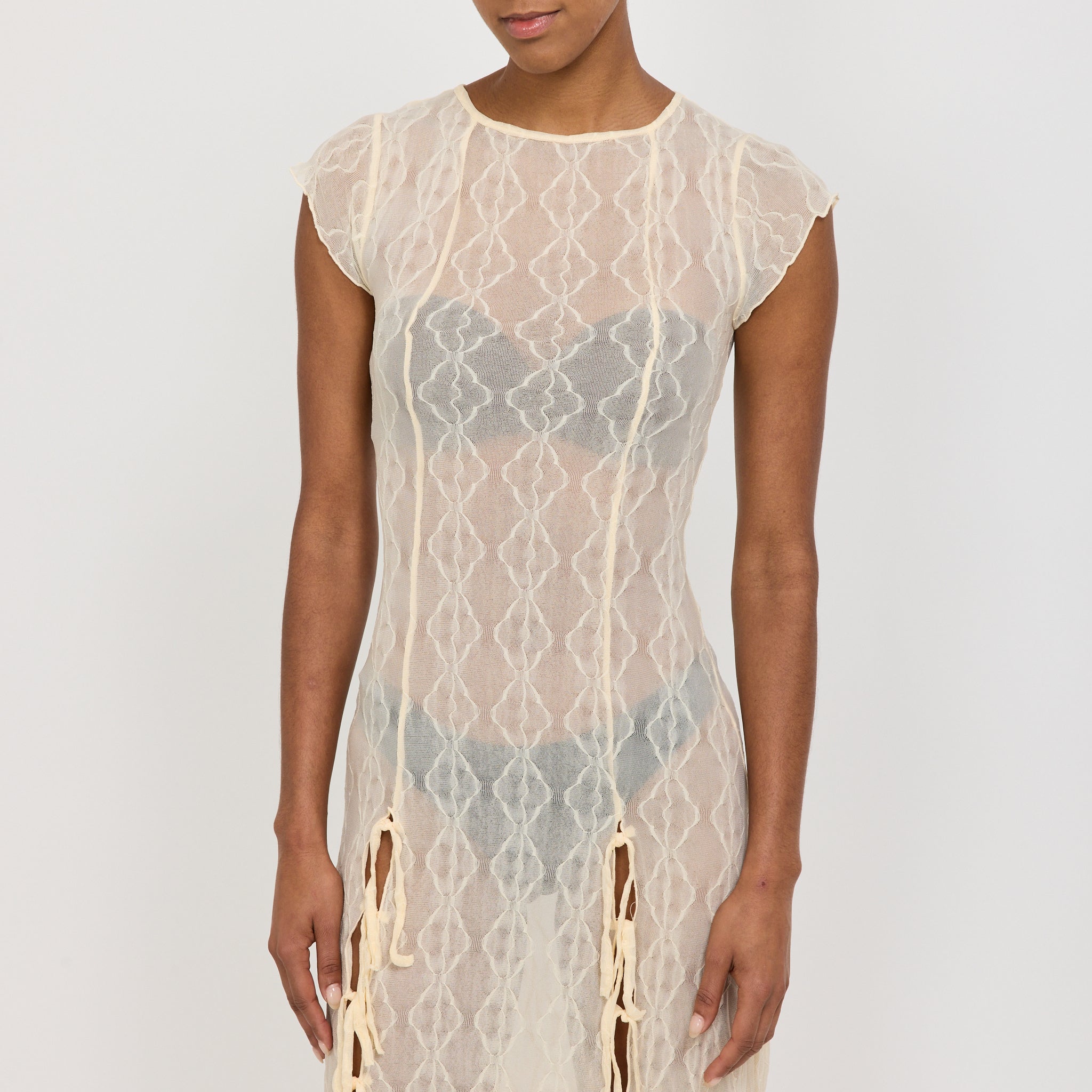Find Me Now | Mariposa Lace Midi Dress Cloud | Maplestore