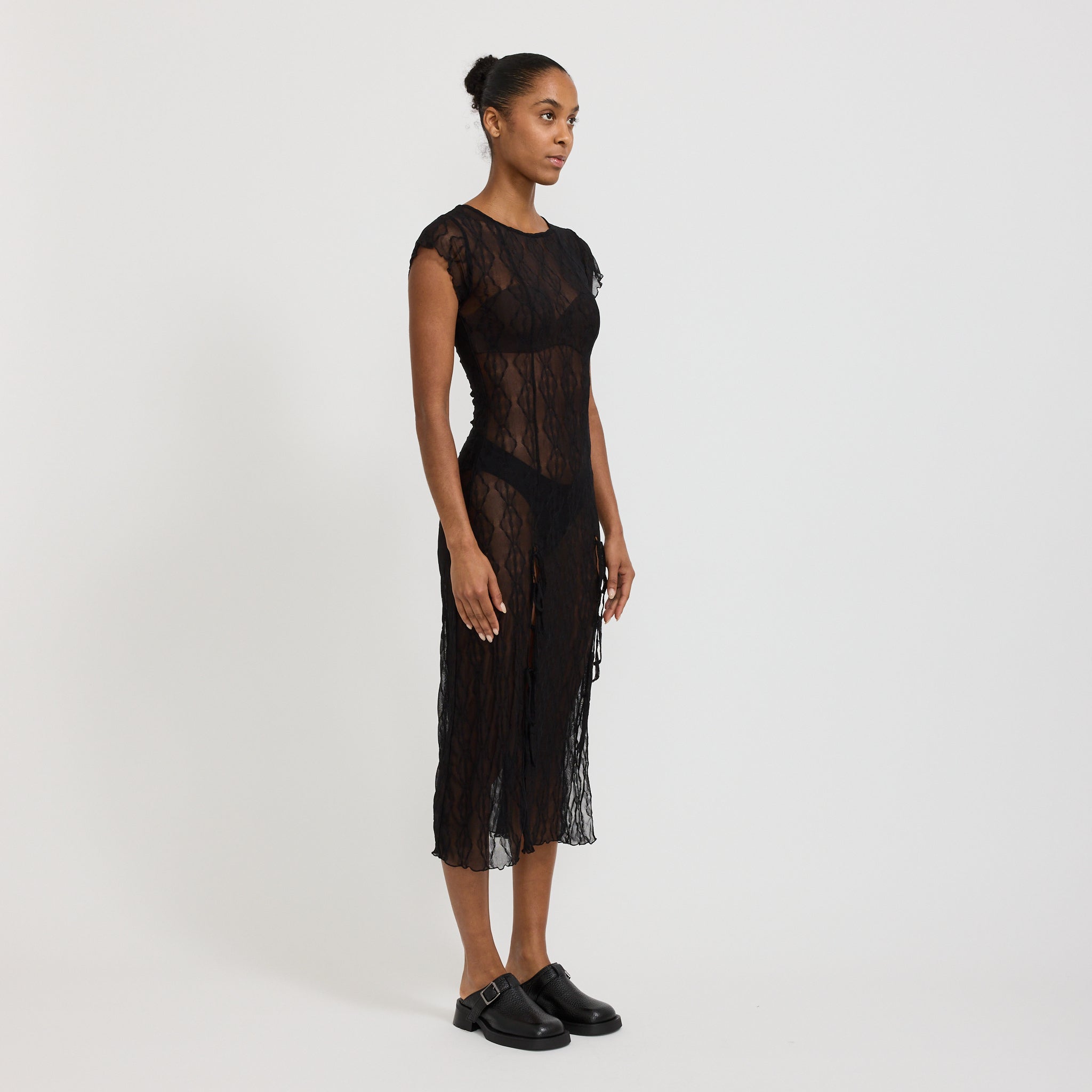 Find Me Now | Mariposa Lace Midi Dress Night | Maplestore