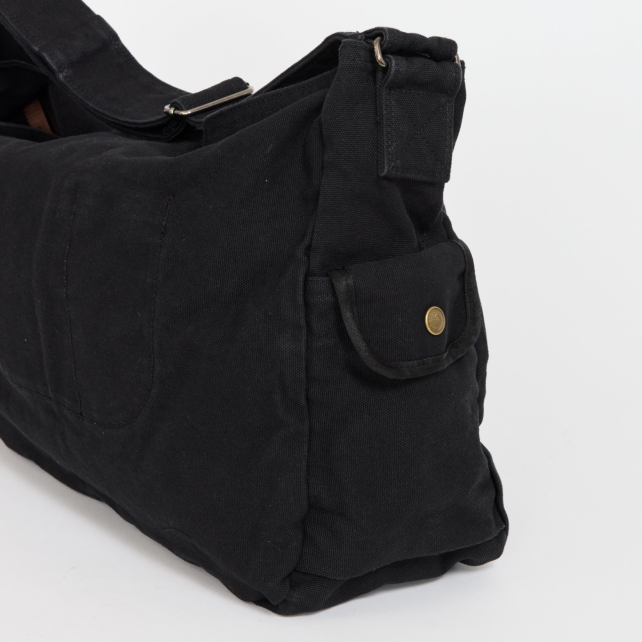 Frizmworks | Heavy Canvas Shoulder Bag Black | Maplestore