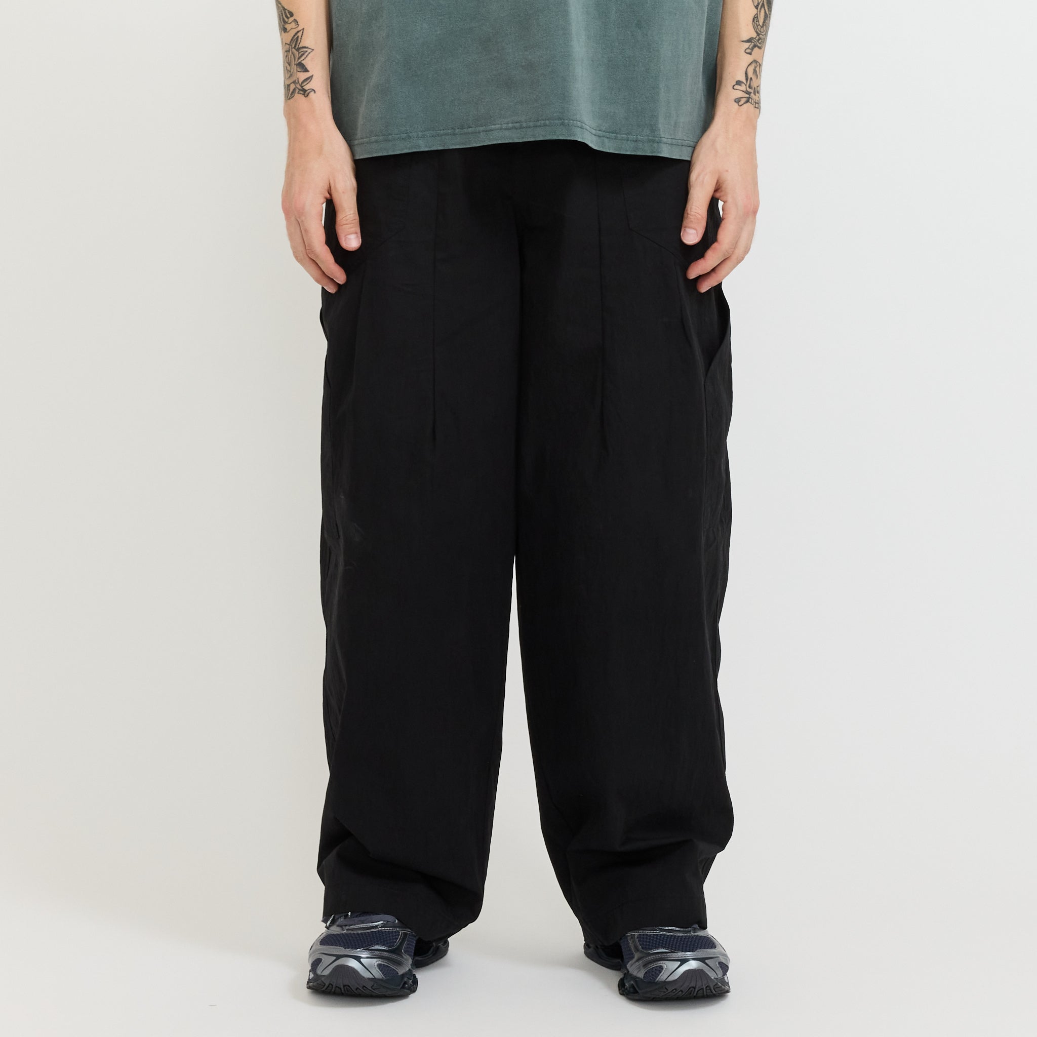 Fold Fatigue Wide Pants Black