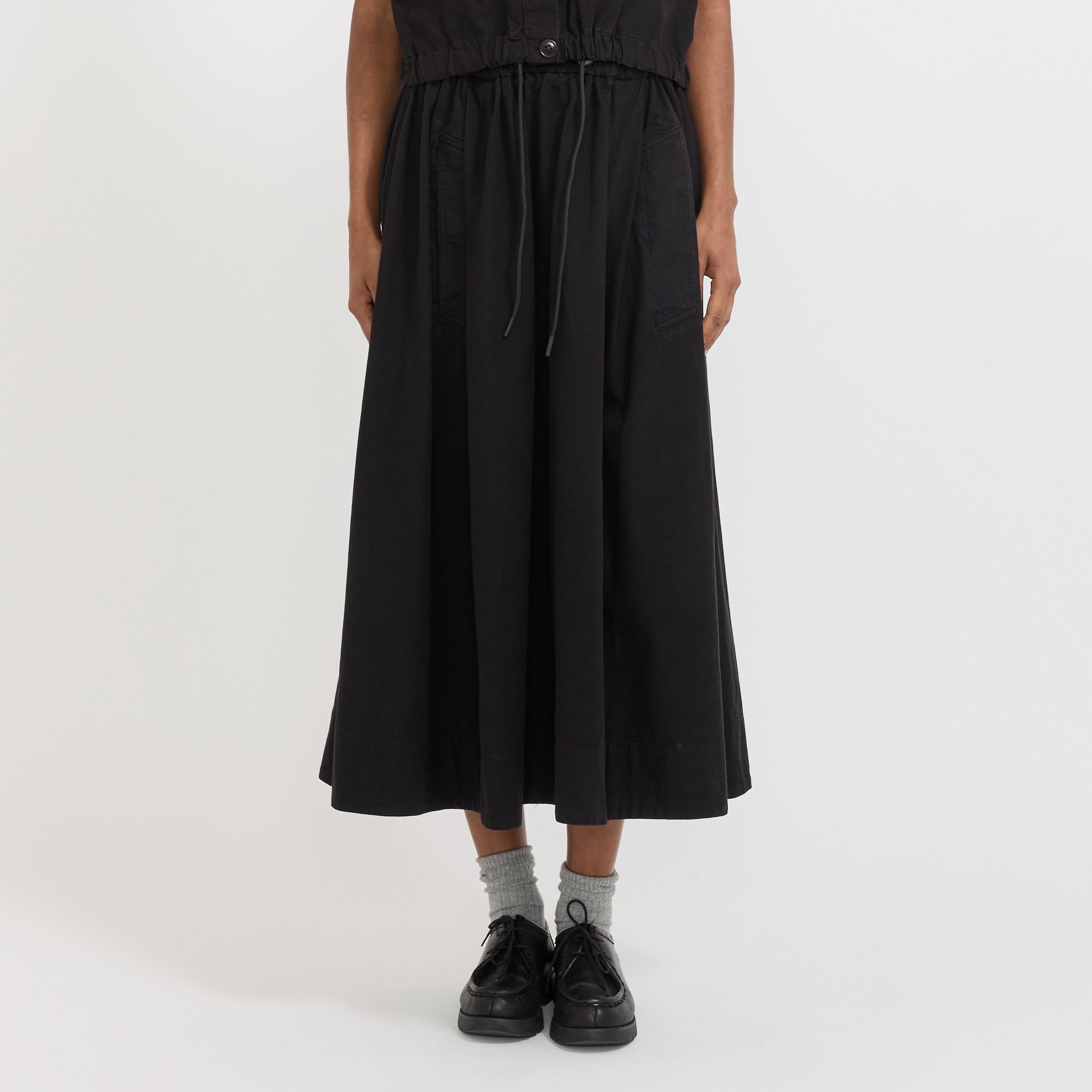 Girls of Dust | Meadow Skirt Black | Maplestore