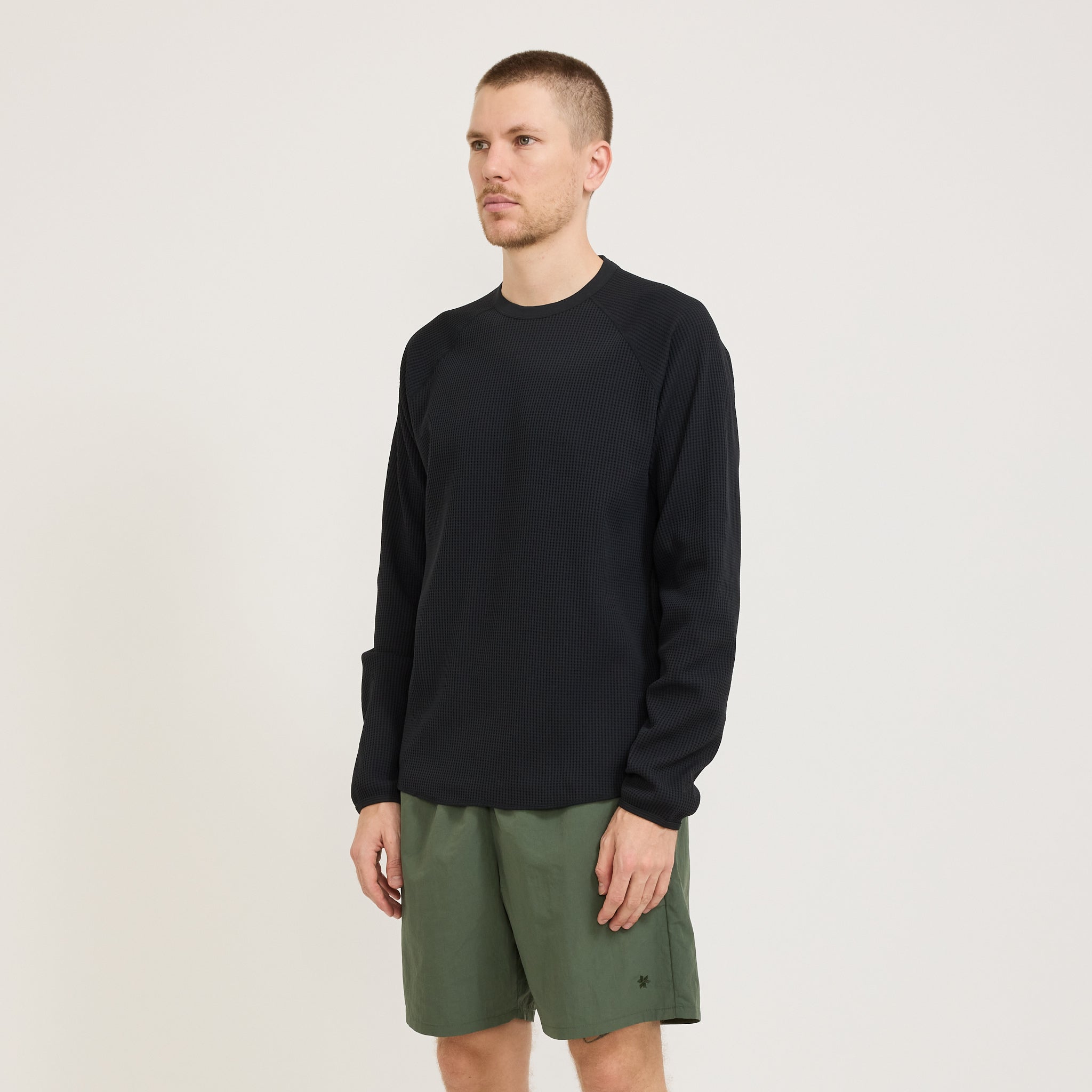 Goldwin | WF Light L/S T-Shirt Black | Maplestore