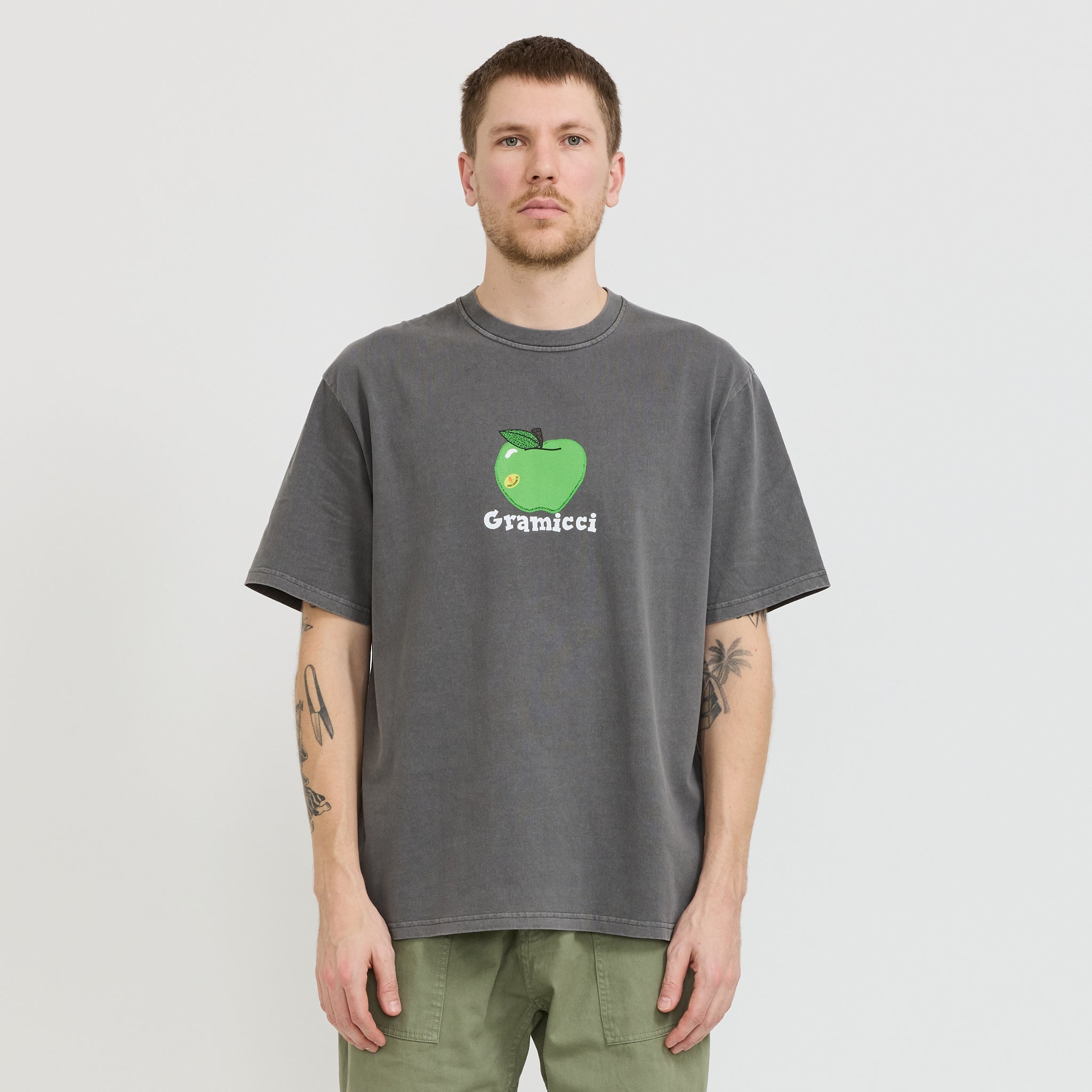 Gramicci | Apple Tee Charcoal Pigment | Maplestore