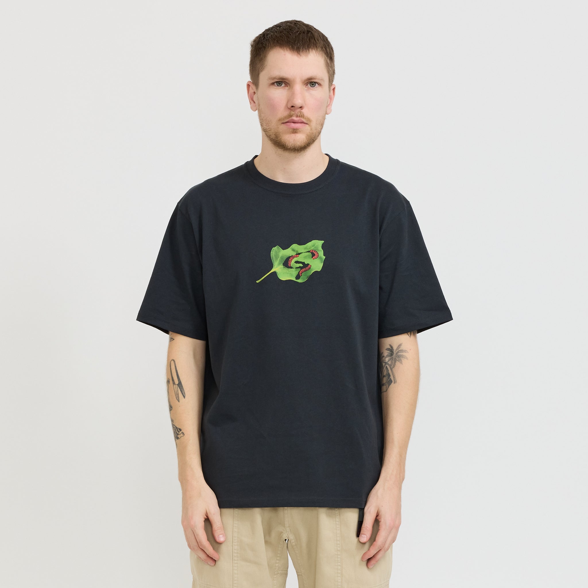 Gramicci | Leaf Tee Vintage Black | Maplestore