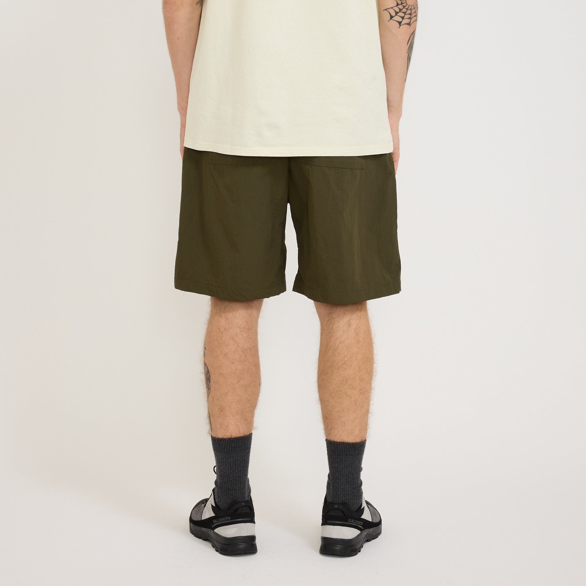 Gramicci | Nylon Loose Short Deep Olive | Maplestore