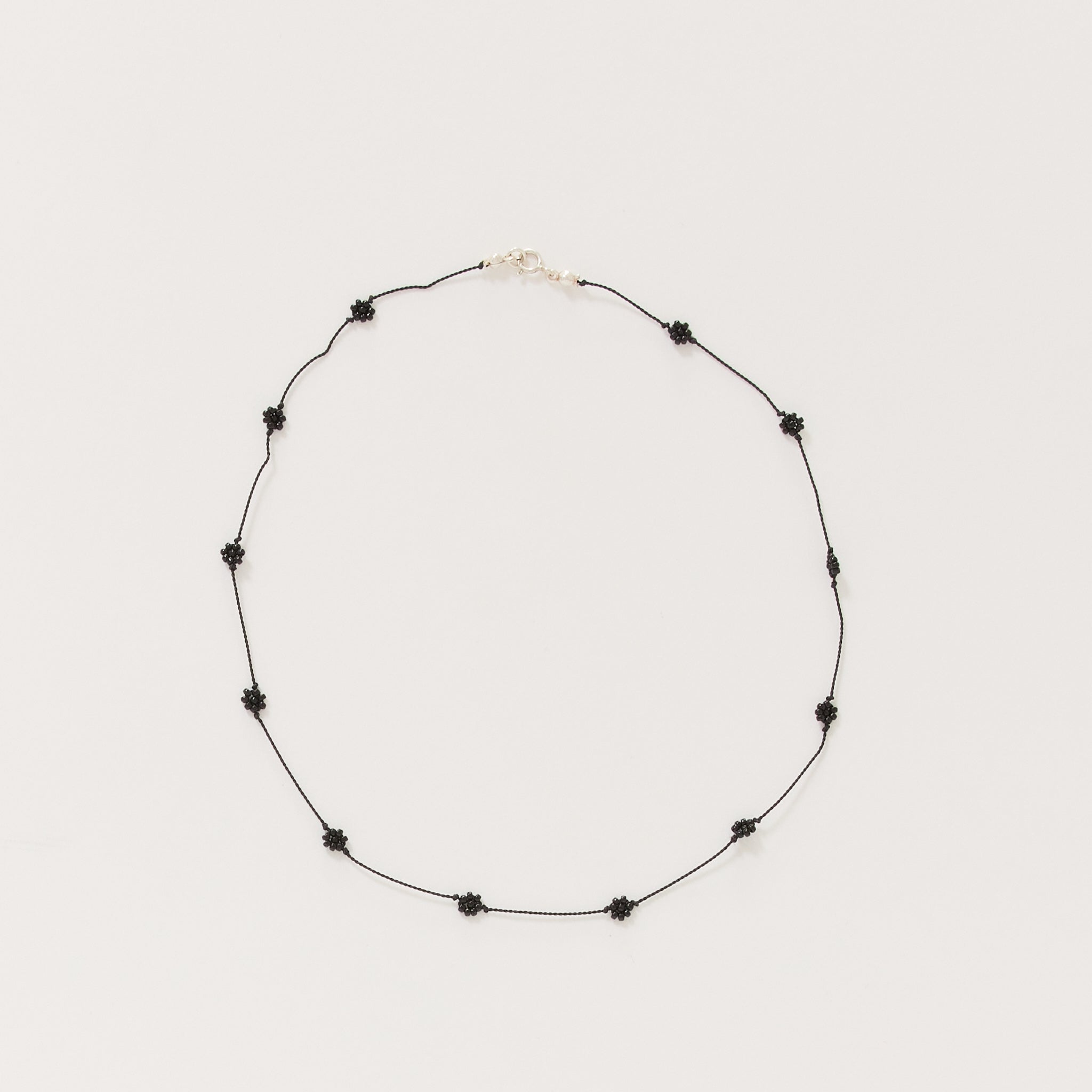 Joye | Garden Necklace Black | Maplestore