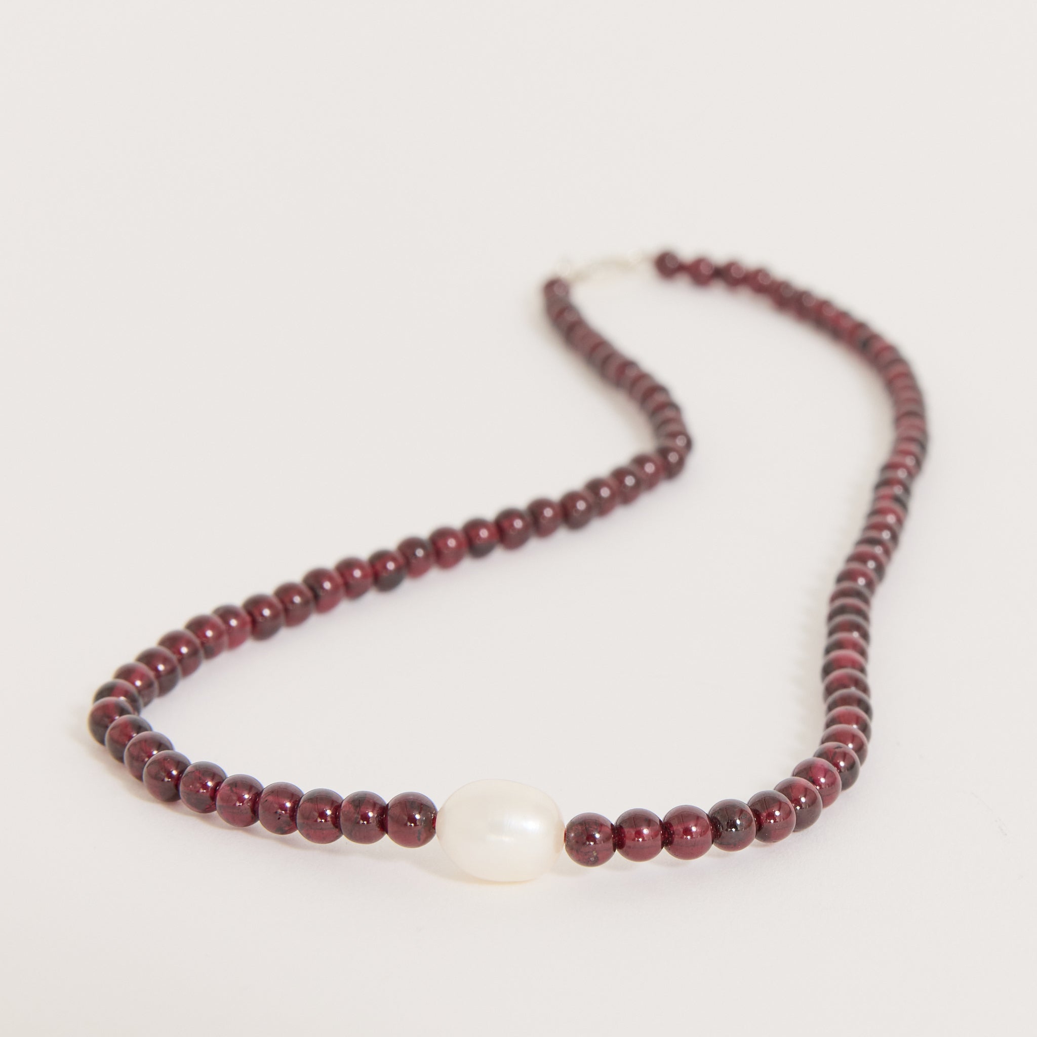 Hero Necklace Garnet