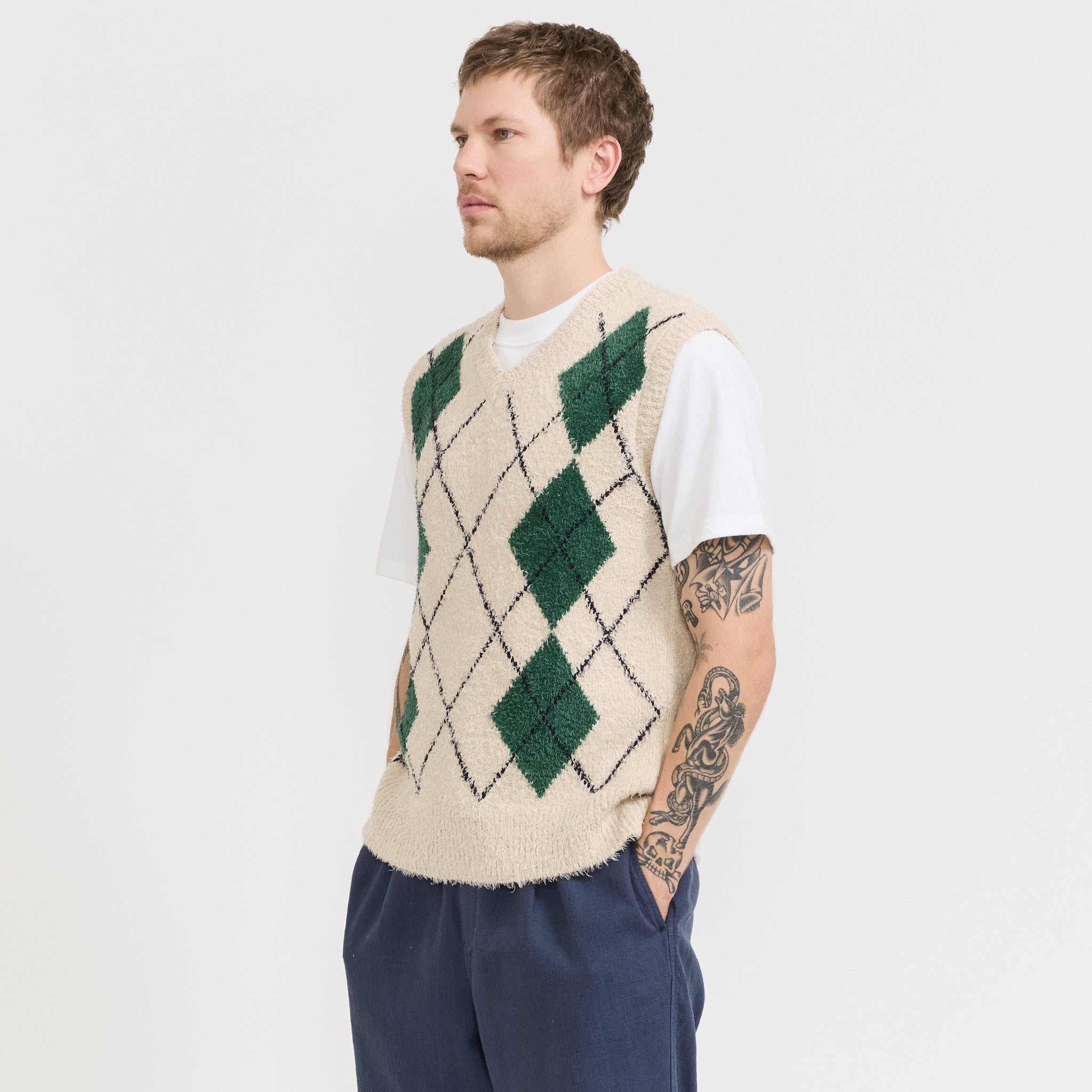 Kestin | Carron Argyle Vest Ecru | Maplestore