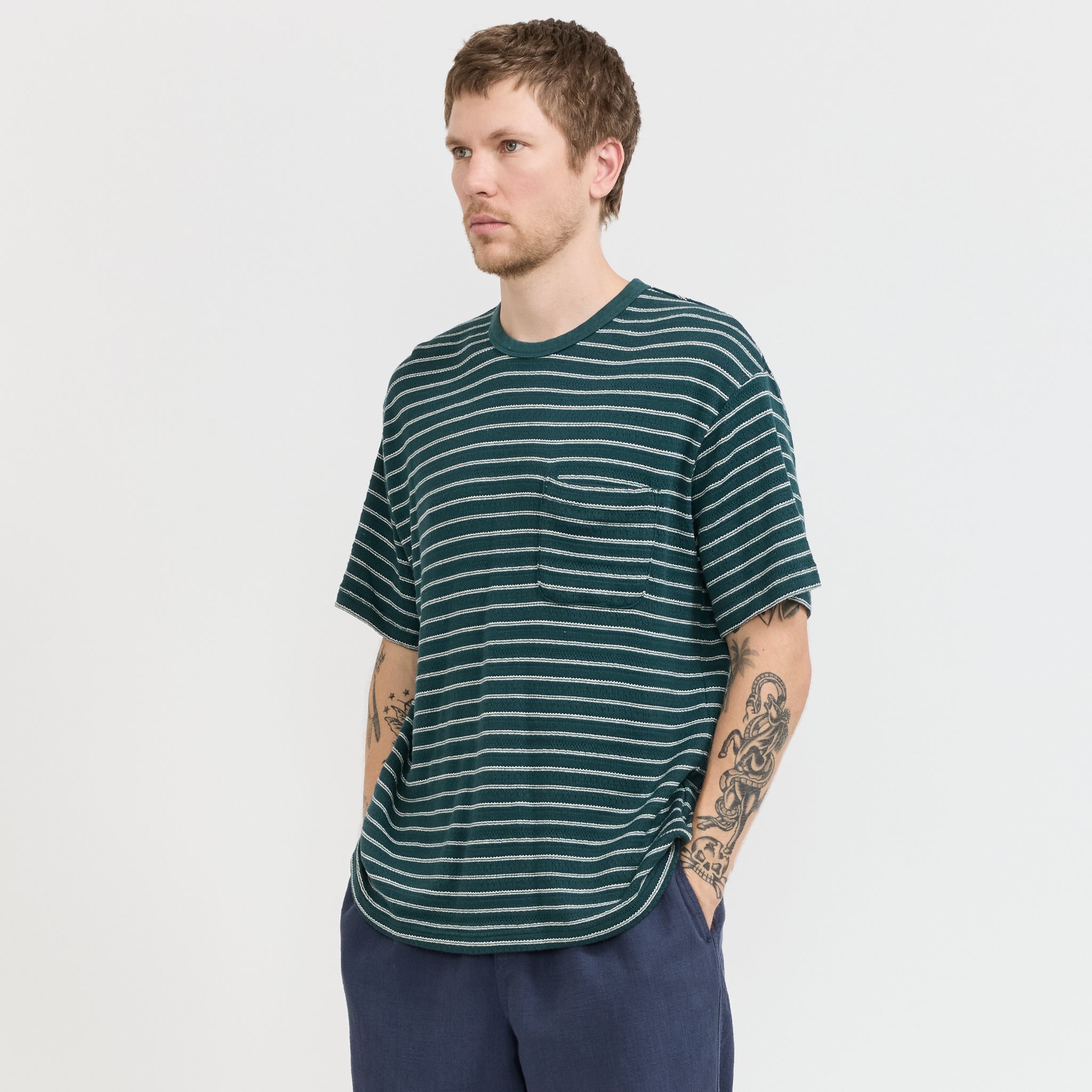 Kestin | Fly T-Shirt Green/Ecru Knitted Stripe | Maplestore