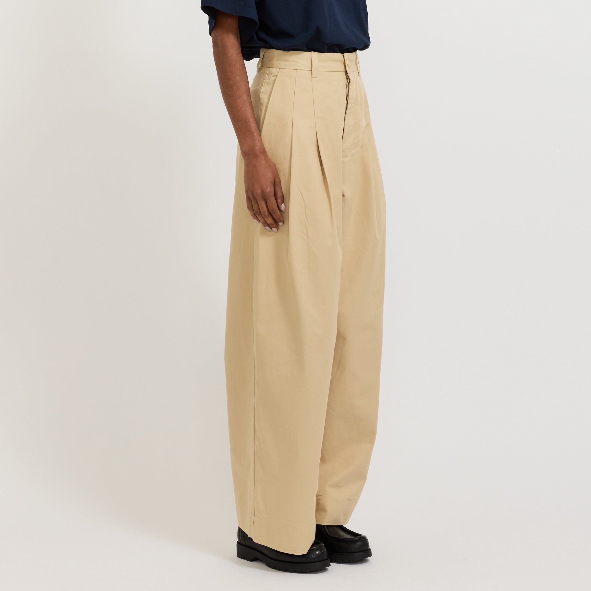 Kowtow | Arch Pant Dune | Maplestore