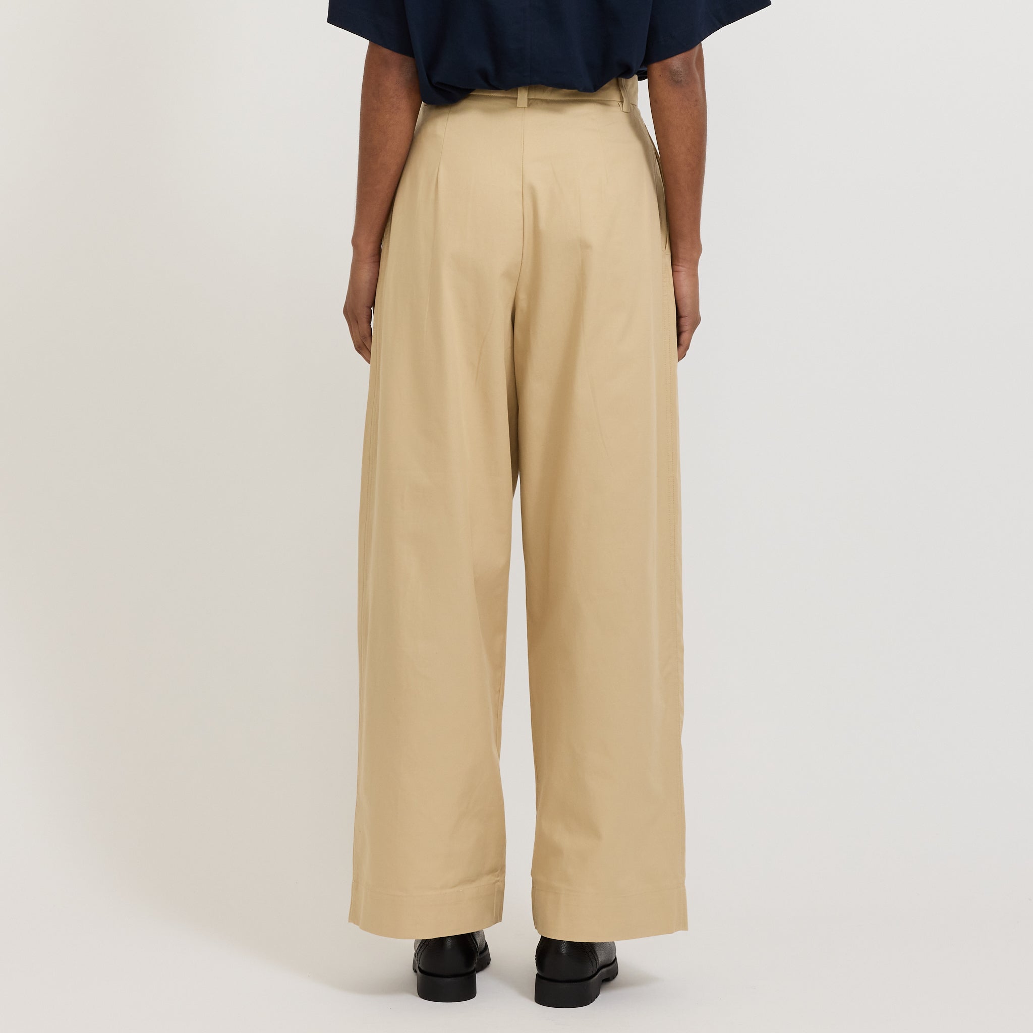 Kowtow | Arch Pant Dune | Maplestore