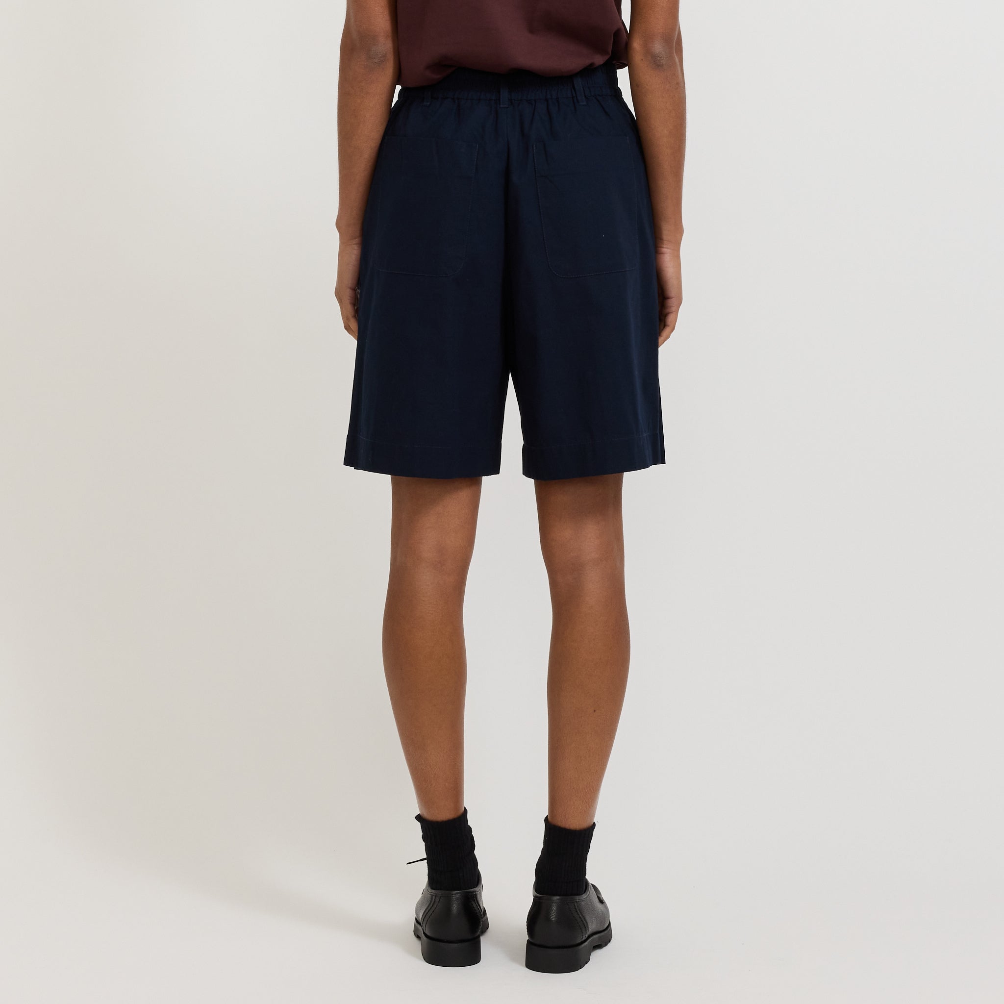 Kowtow | Carter Shorts Evening Navy | Maplestore