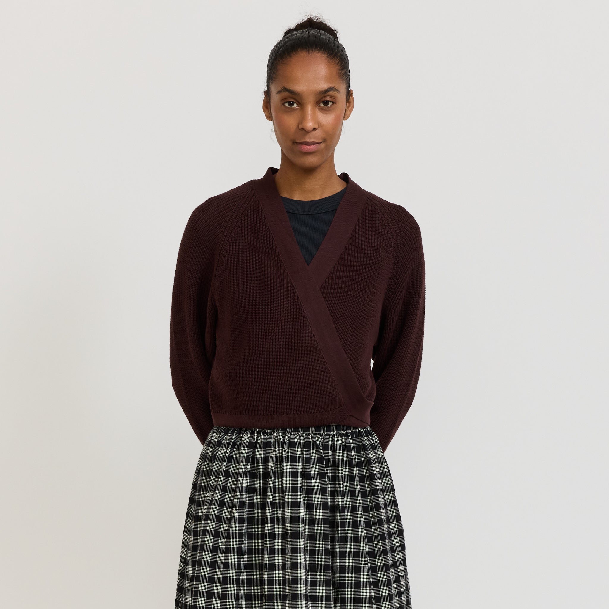 Kowtow | Composure Cardigan Mahogany | Maplestore