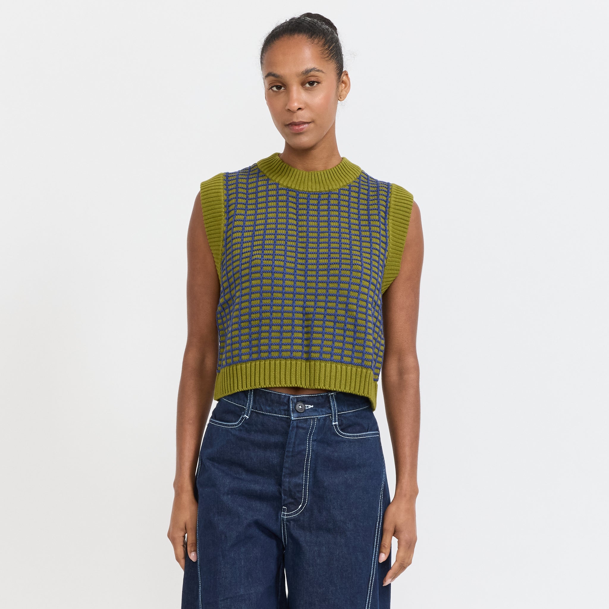 Grid Vest Field