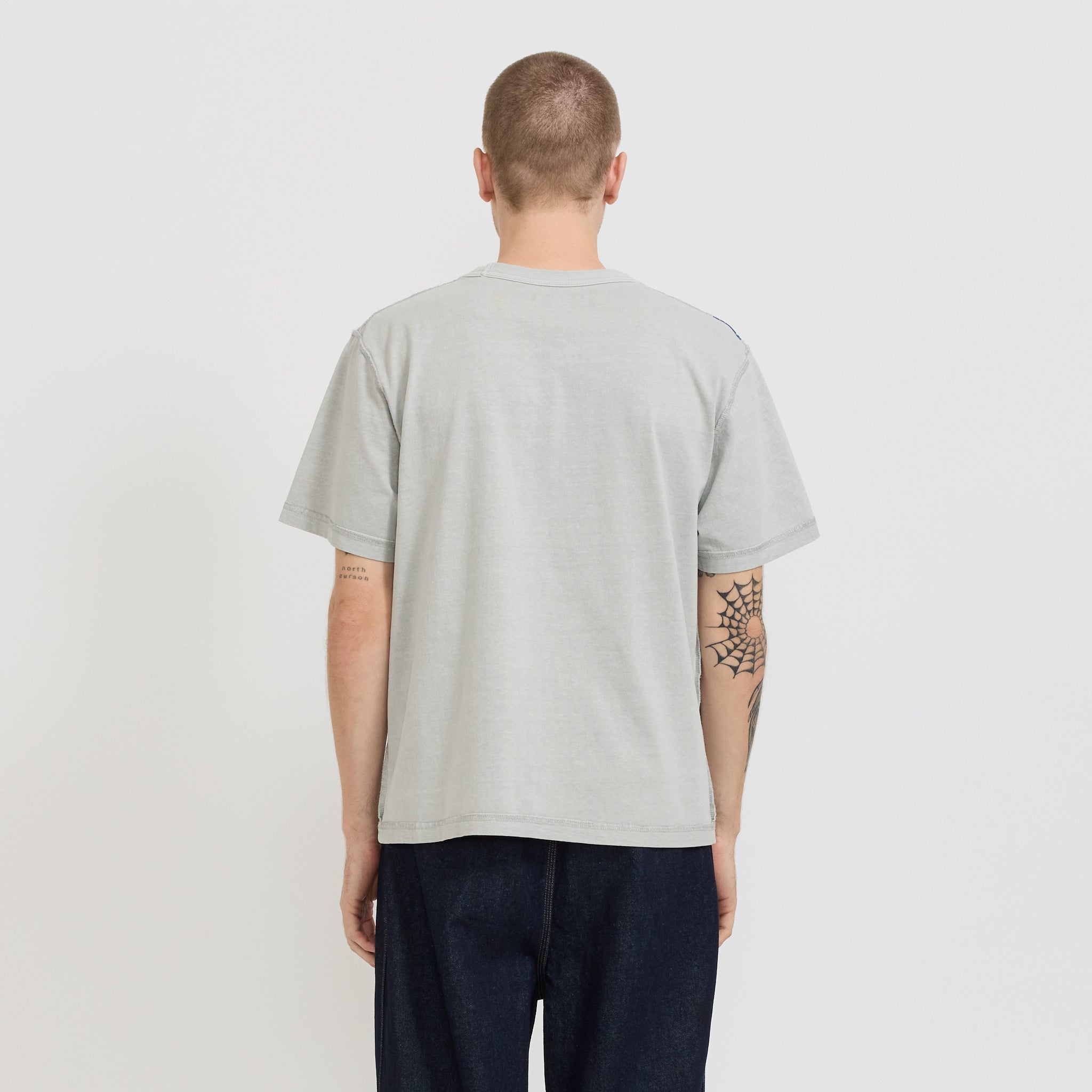 Larriet | Blind Tee Grey | Maplestore
