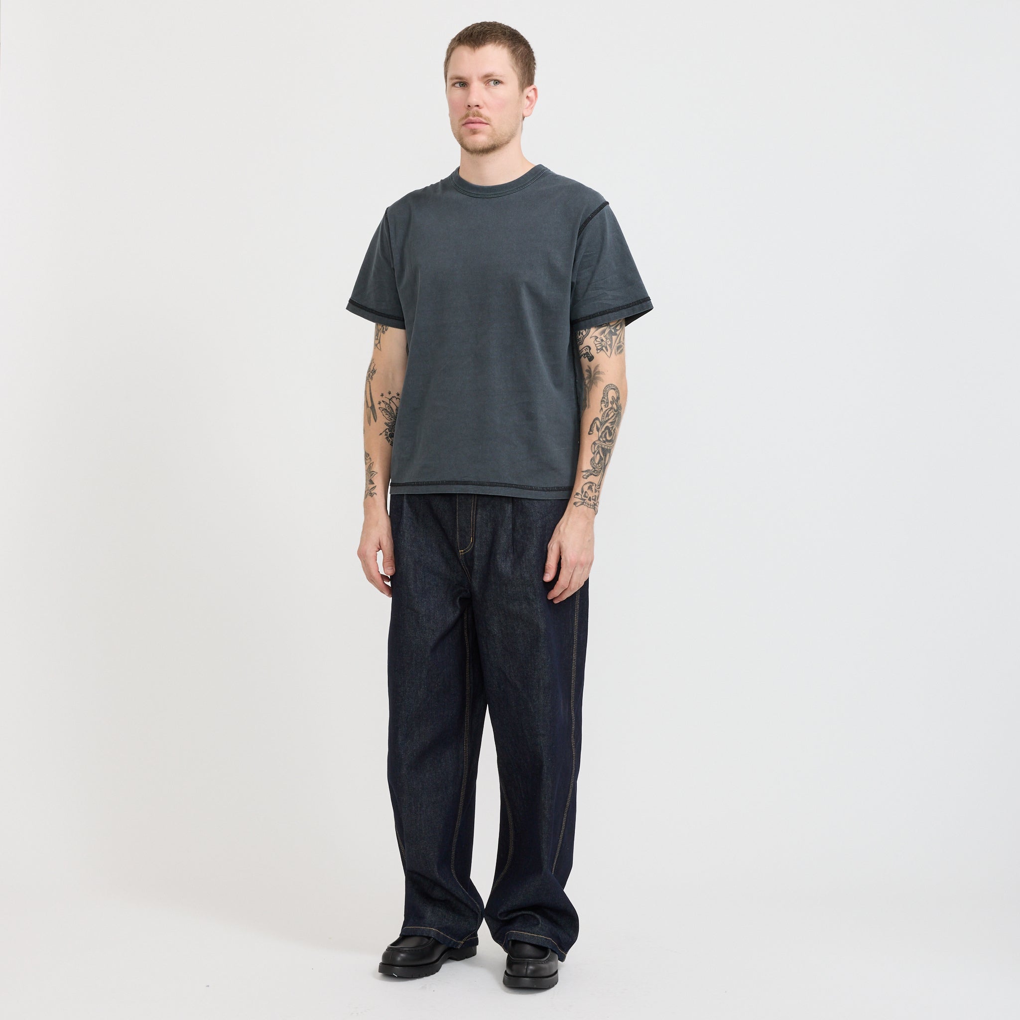 Larriet | Blind Tee Used Black | Maplestore
