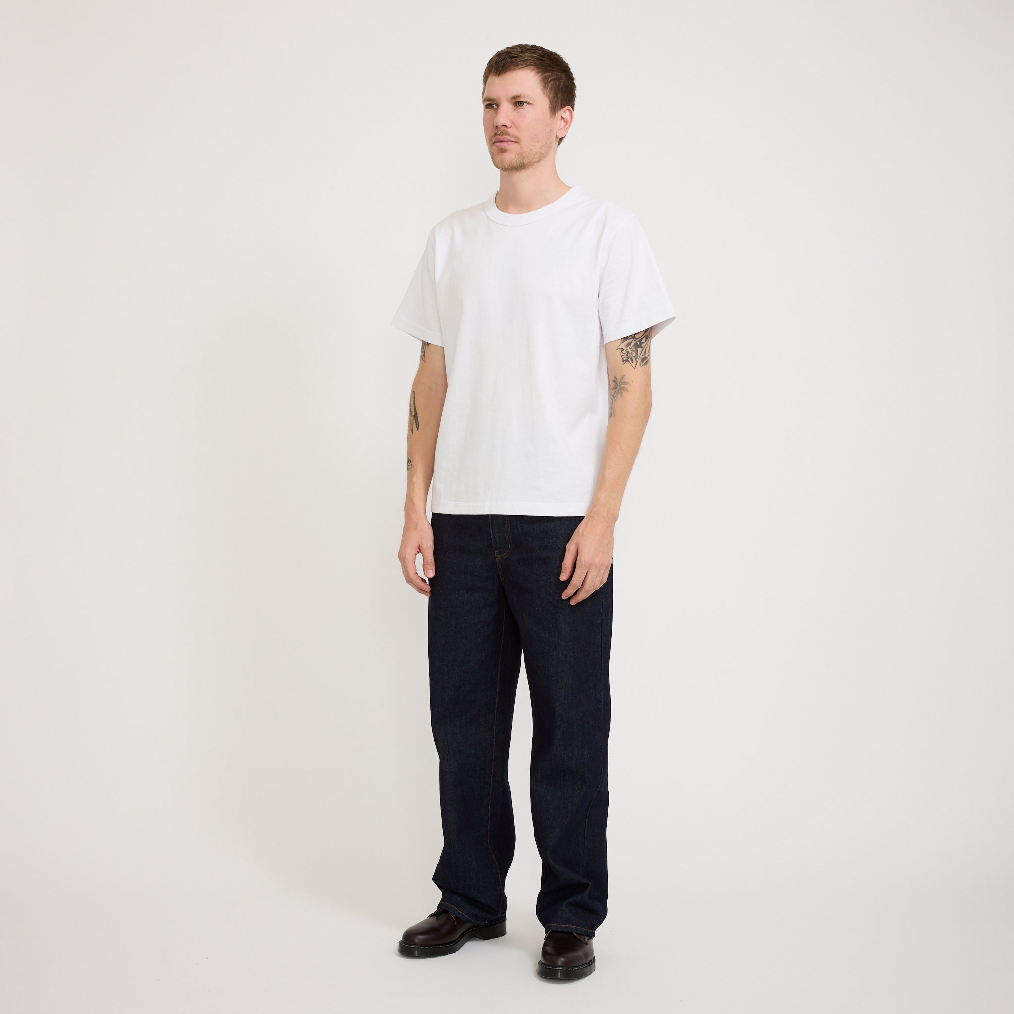 Larriet | Blind Tee White | Maplestore