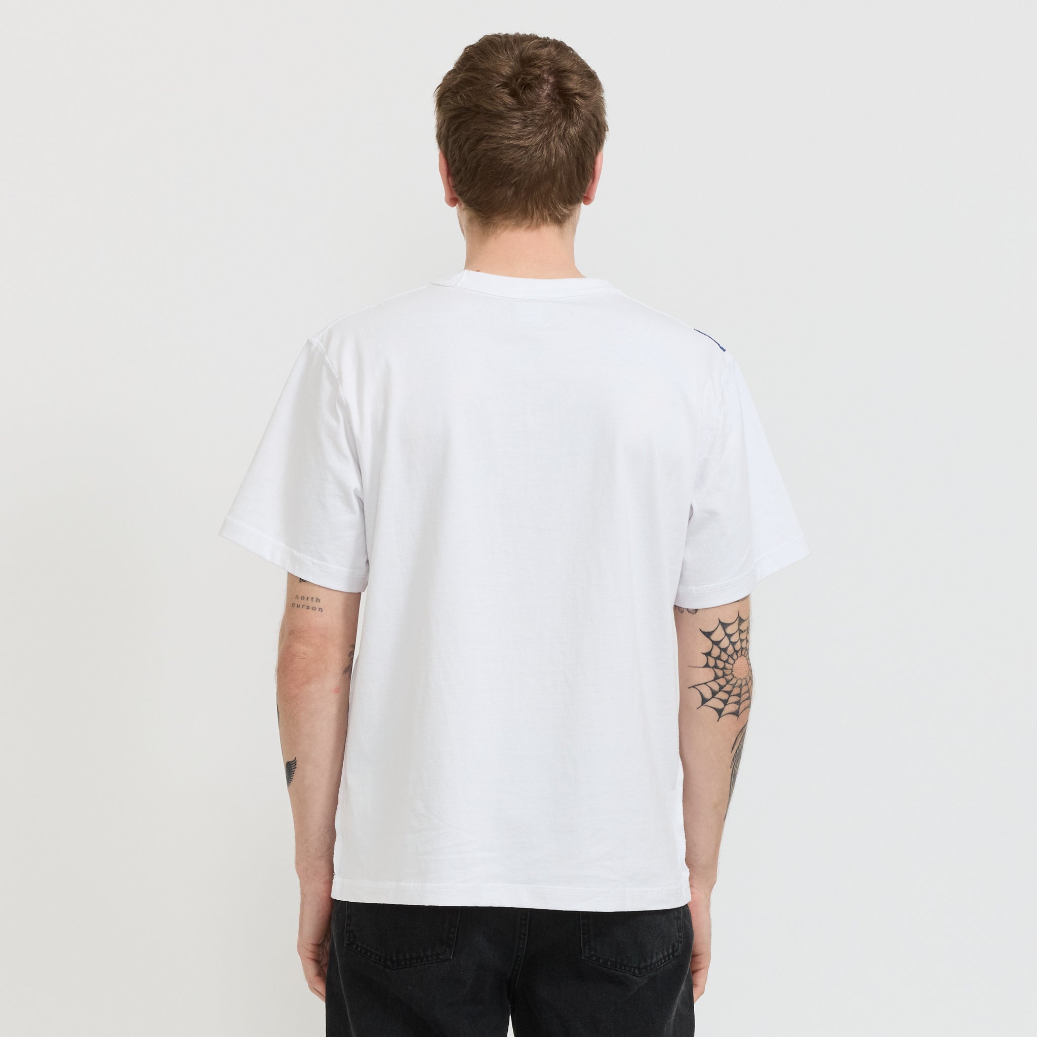 Larriet | Blind Tee White | Maplestore