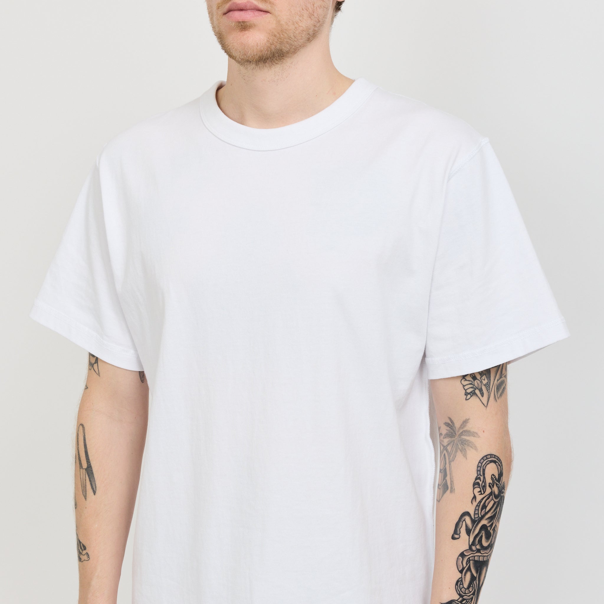 Larriet | Blind Tee White | Maplestore