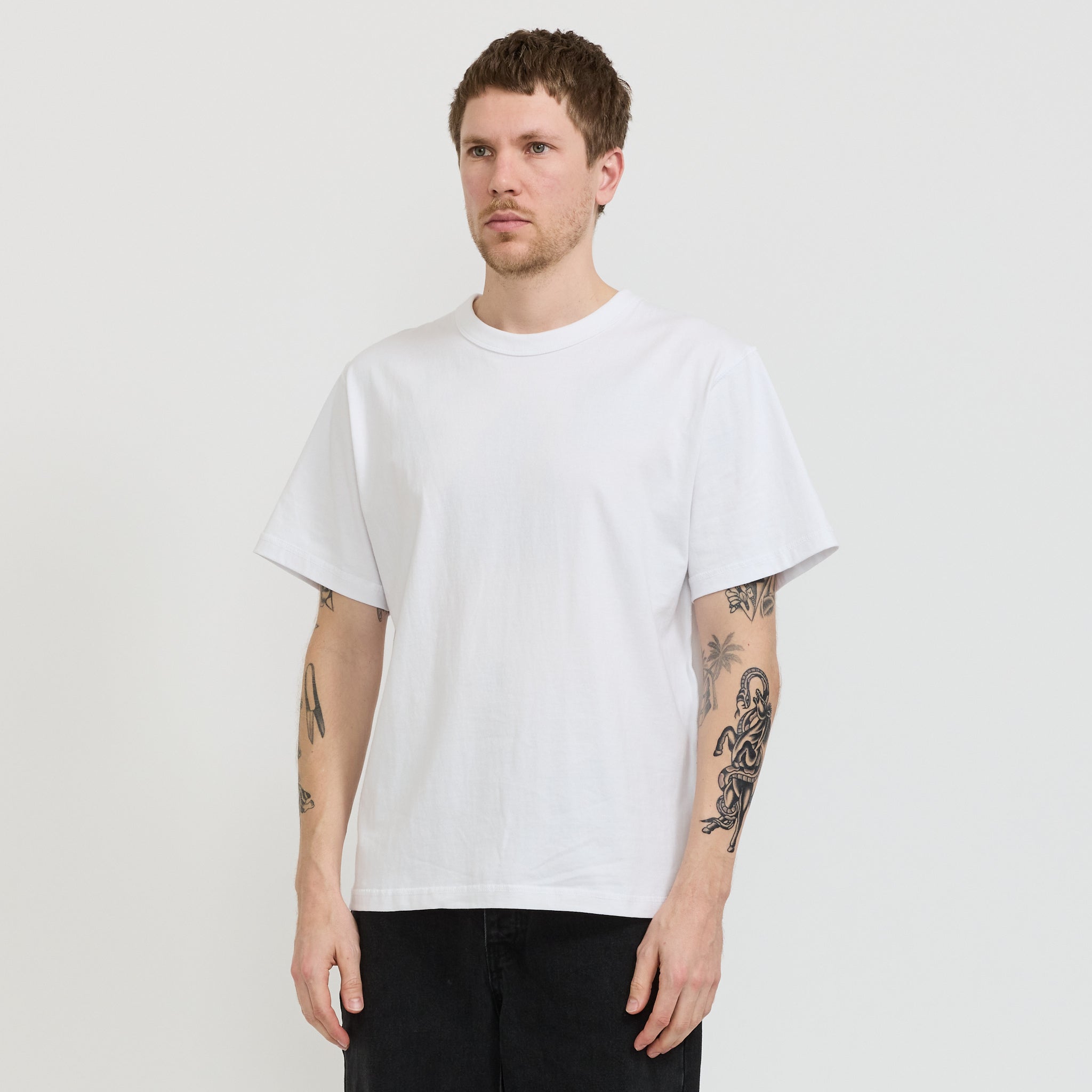 Larriet | Blind Tee White | Maplestore