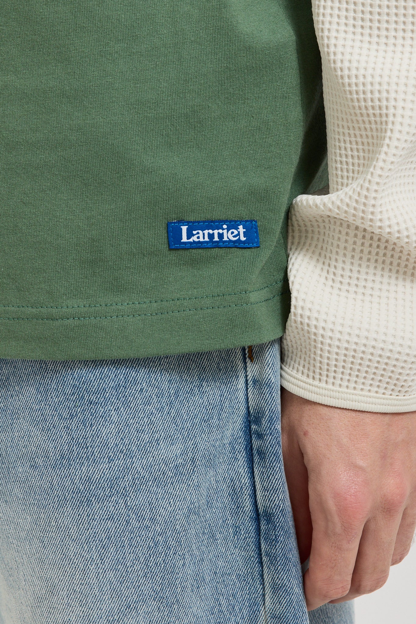 Larriet | Chad Tee Green | Maplestore