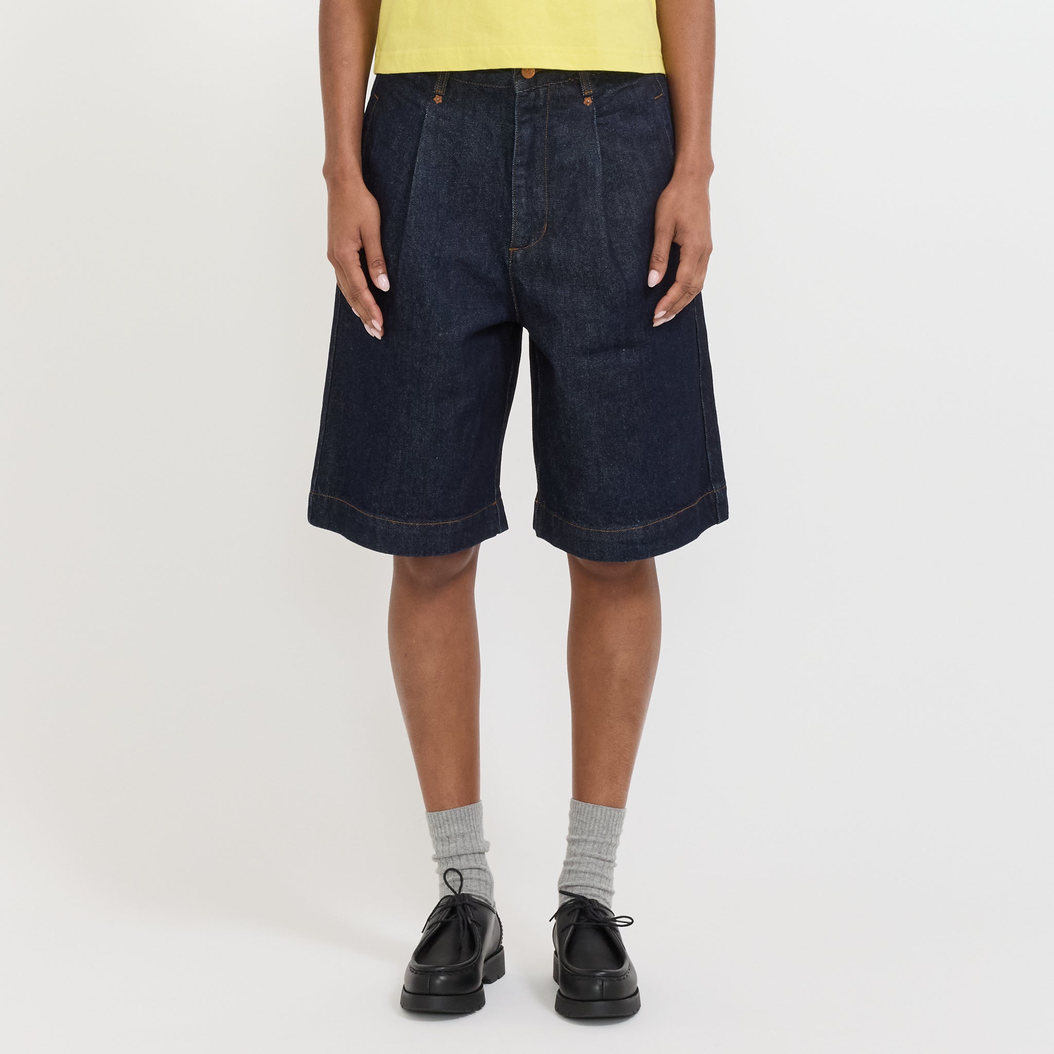 Larriet | Womens Chino Short Indigo Denim | Maplestore