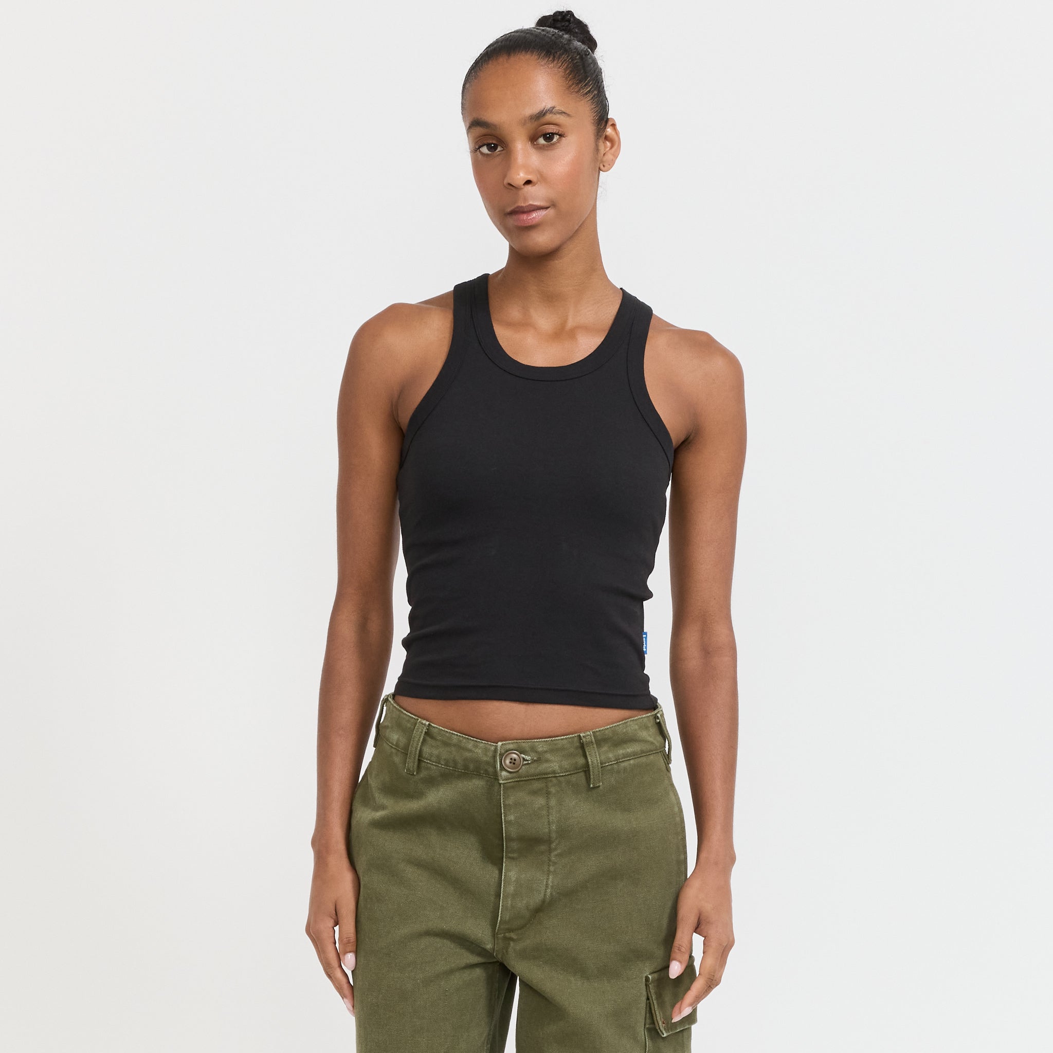 Larriet | Fi Tank Black | Maplestore