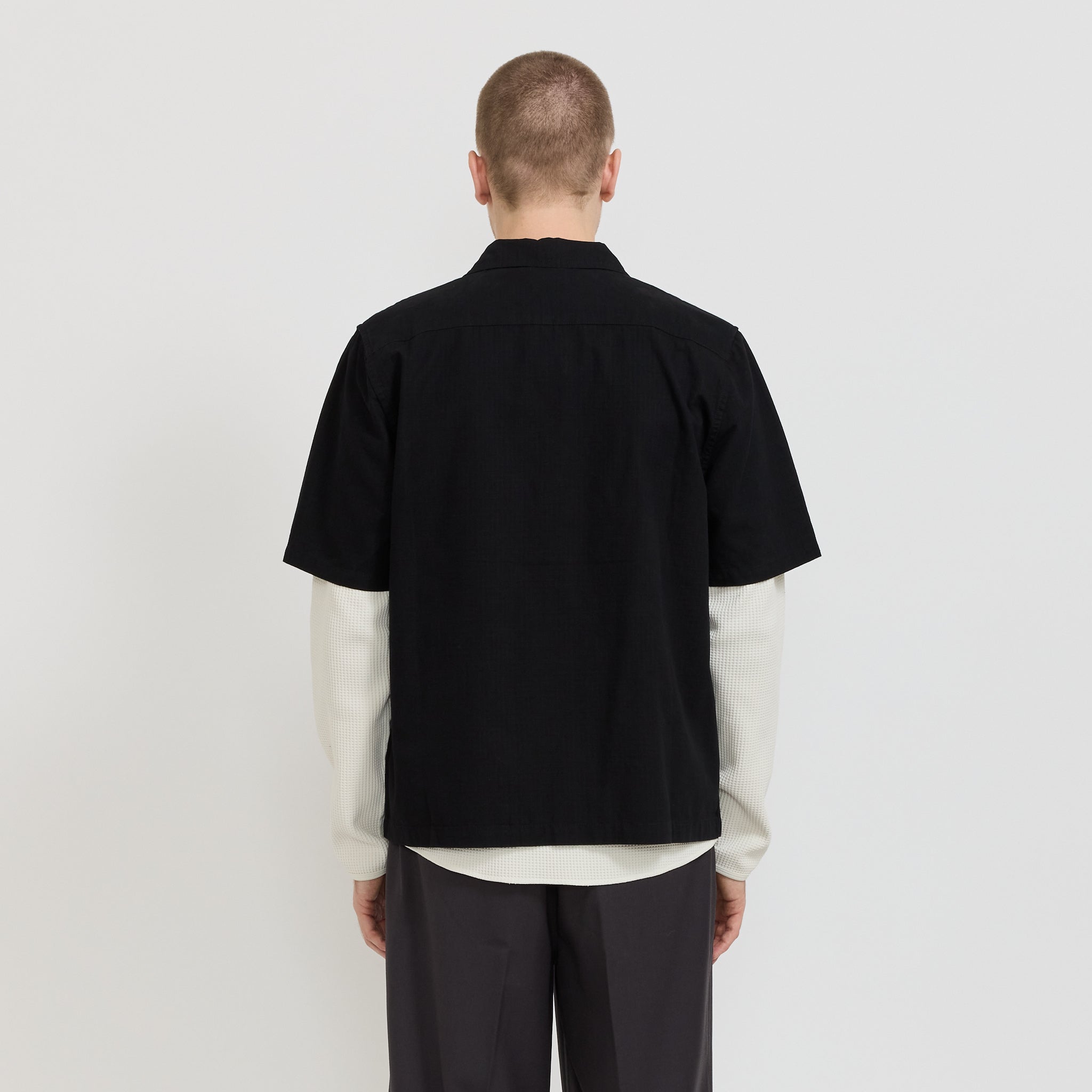 Larriet | Kendalls Short Sleeve Shirt Black | Maplestore