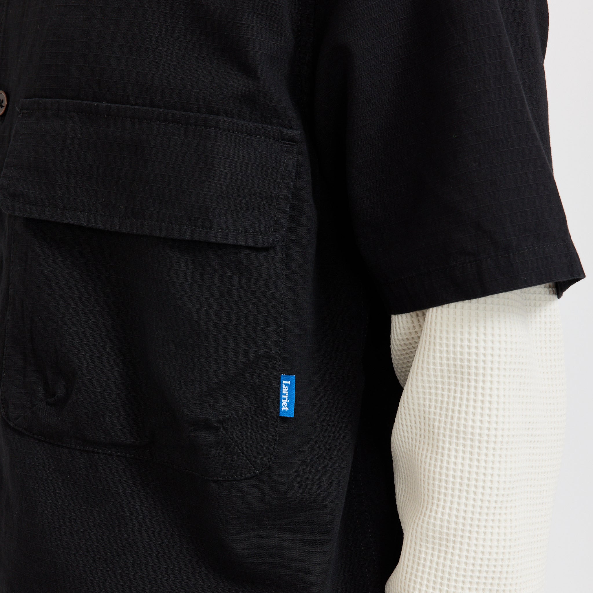 Larriet | Kendalls Short Sleeve Shirt Black | Maplestore