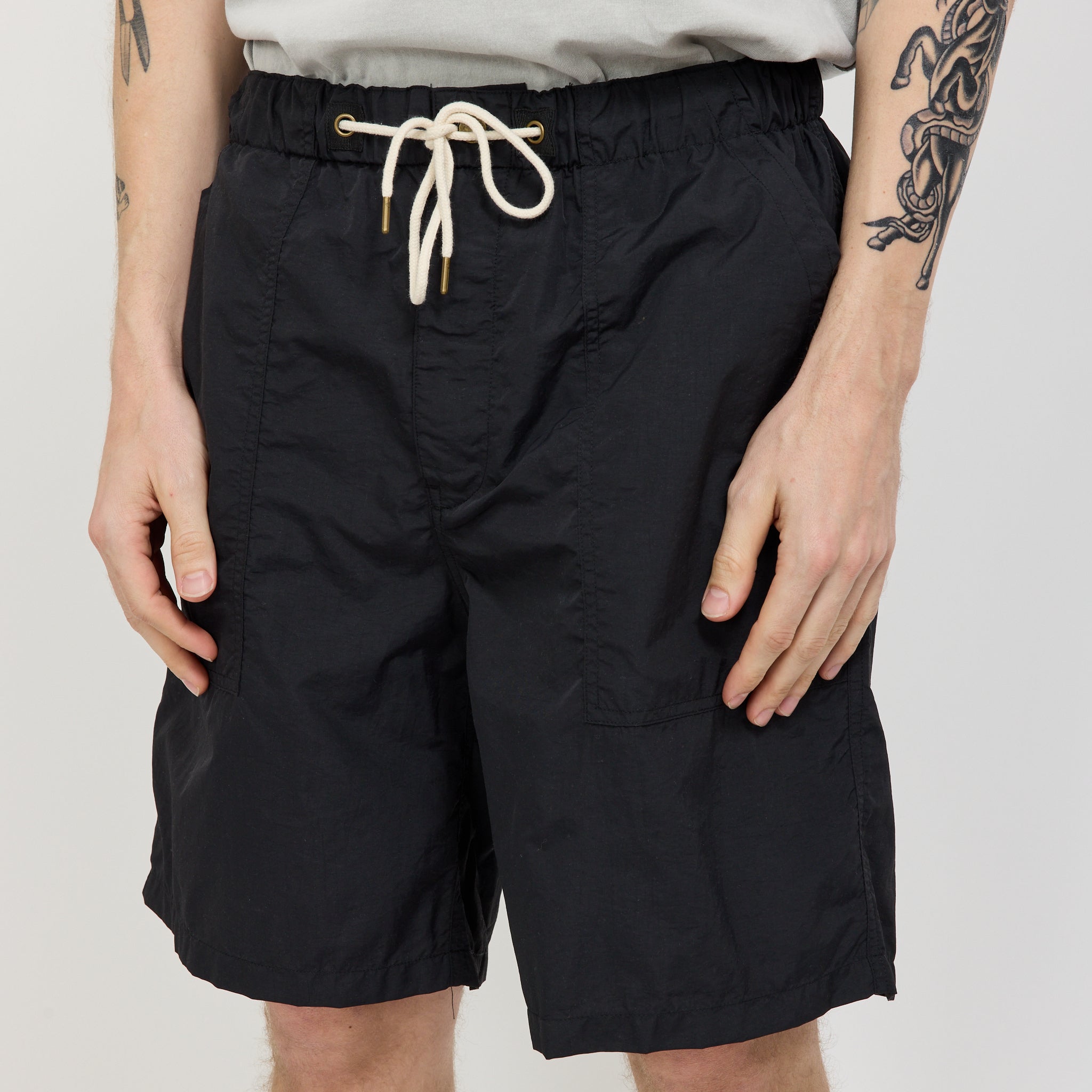 Scale Shorts Black