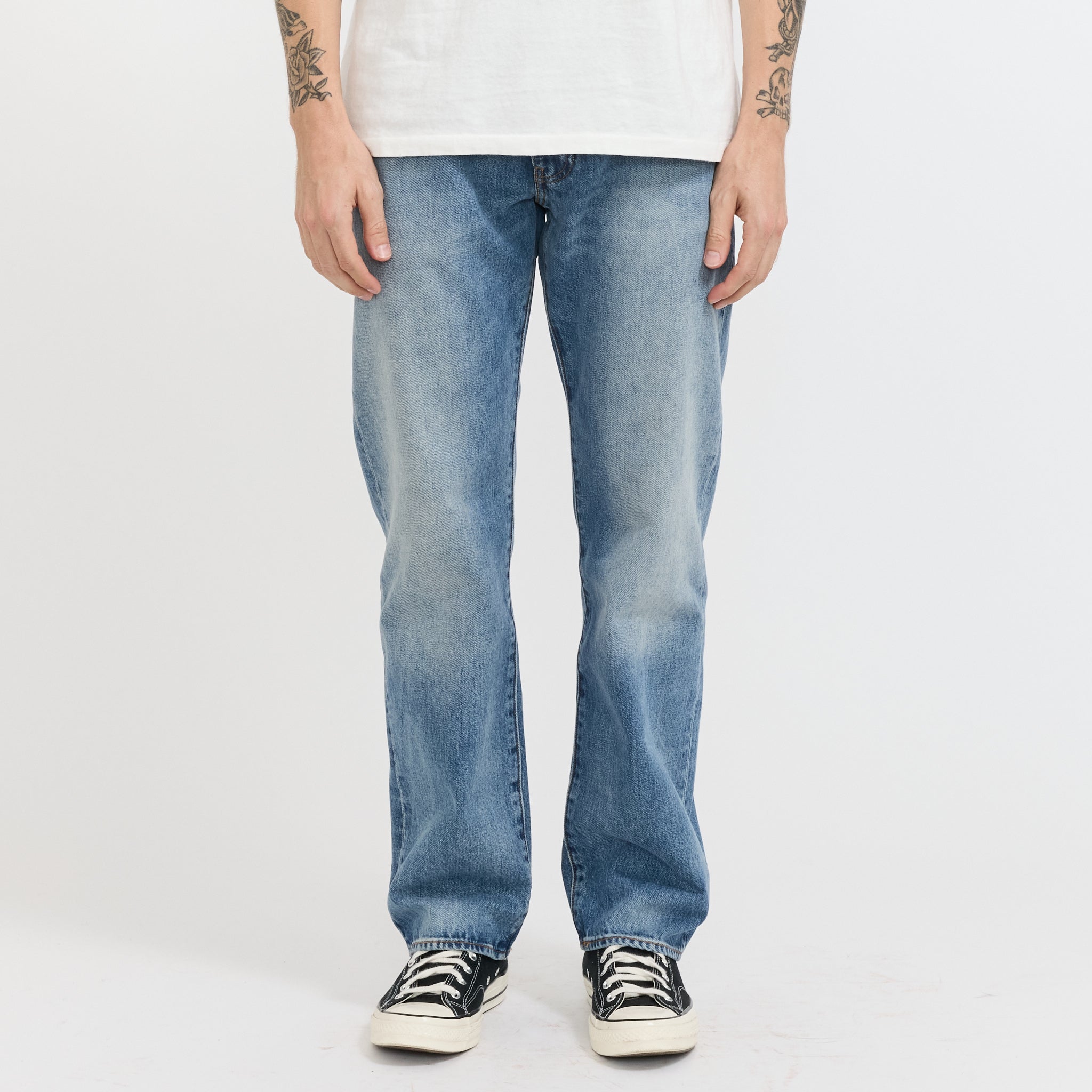 555 Relaxed Straight Indigo Champion