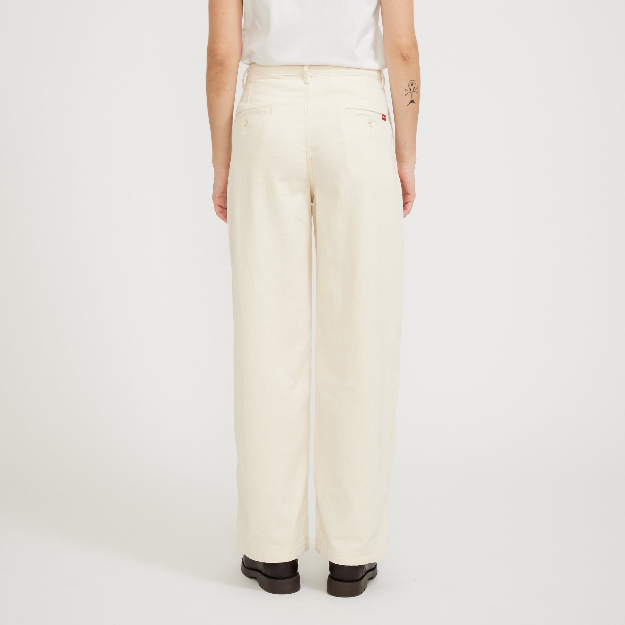 Wellthread Orchard Soft Straight Trouser Soft Ceramic