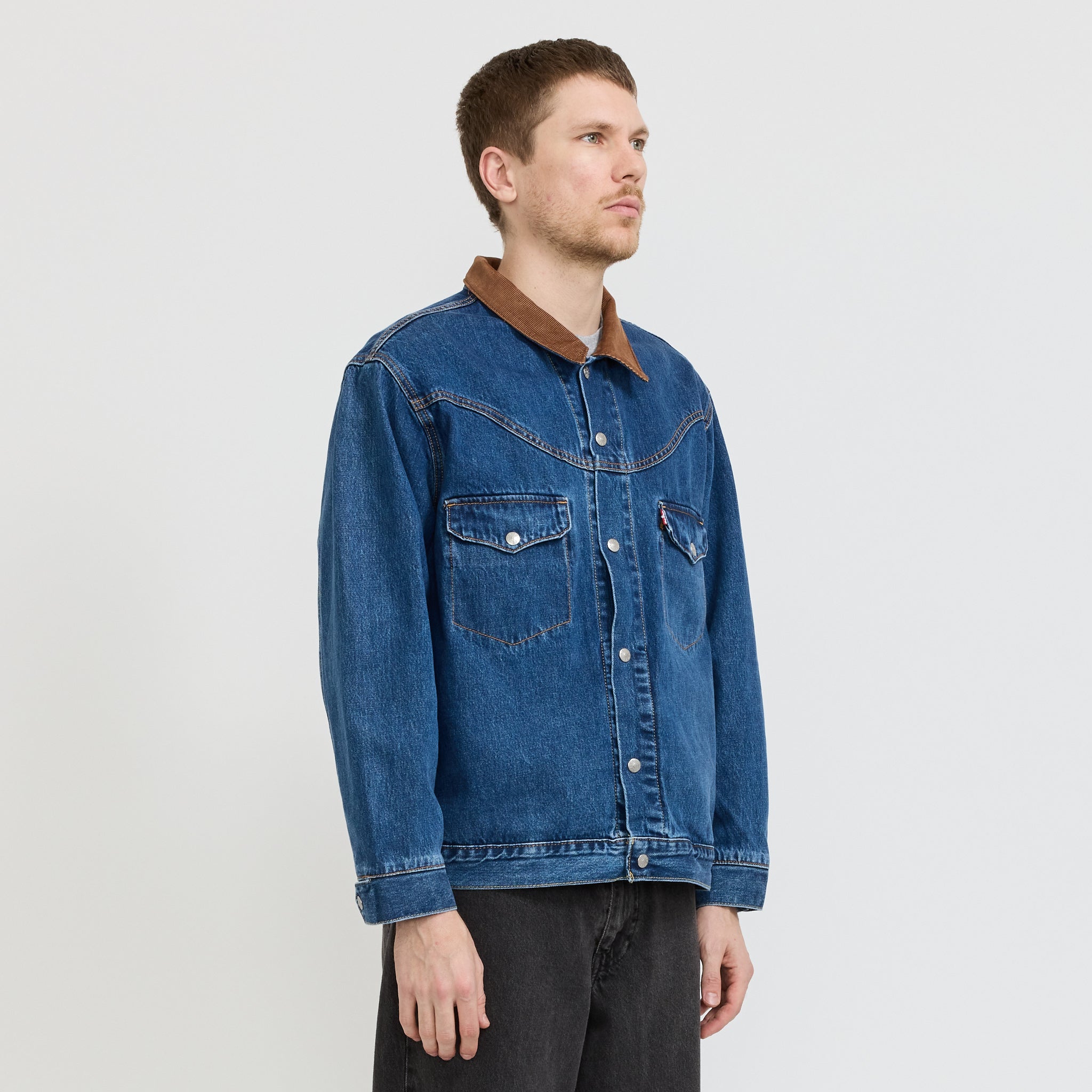 Levis | Western Shorthorn North Action Trucker | Maplestore