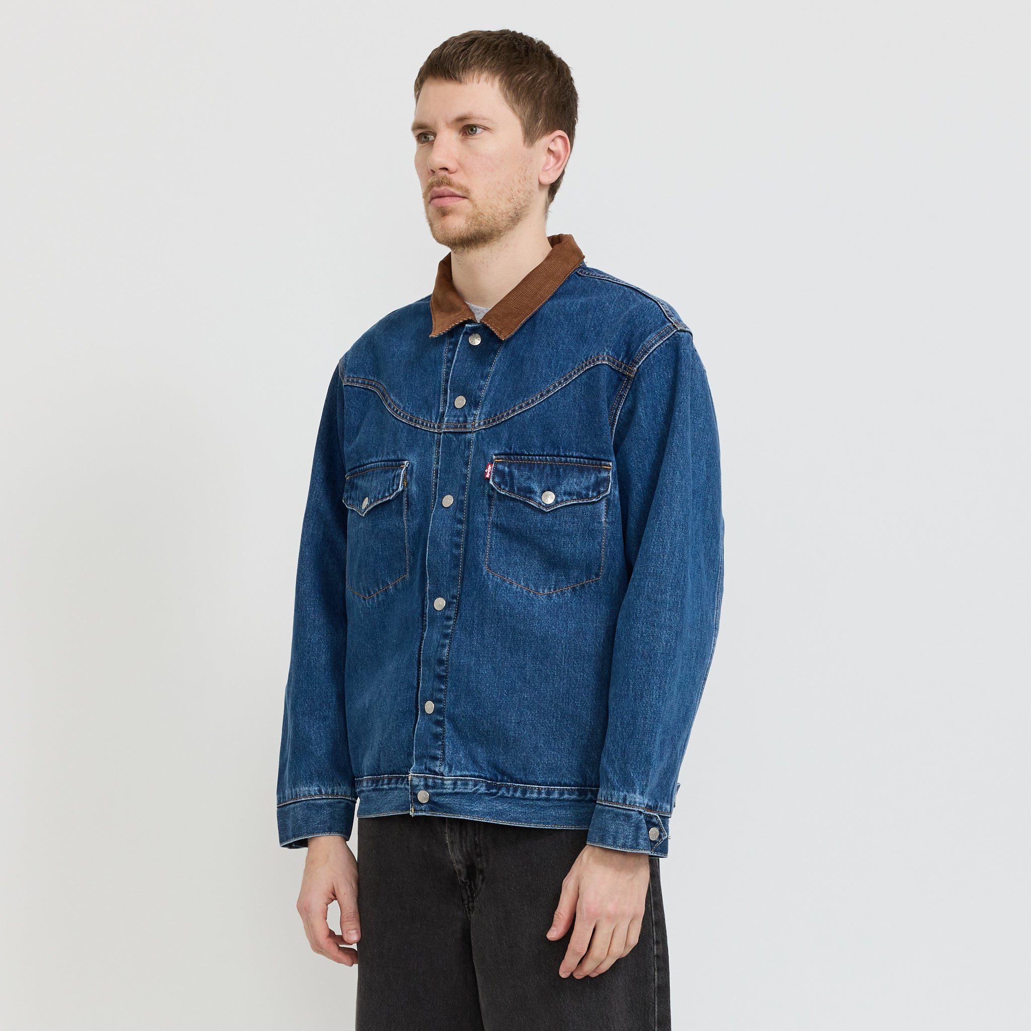 Levis | Western Shorthorn North Action Trucker | Maplestore