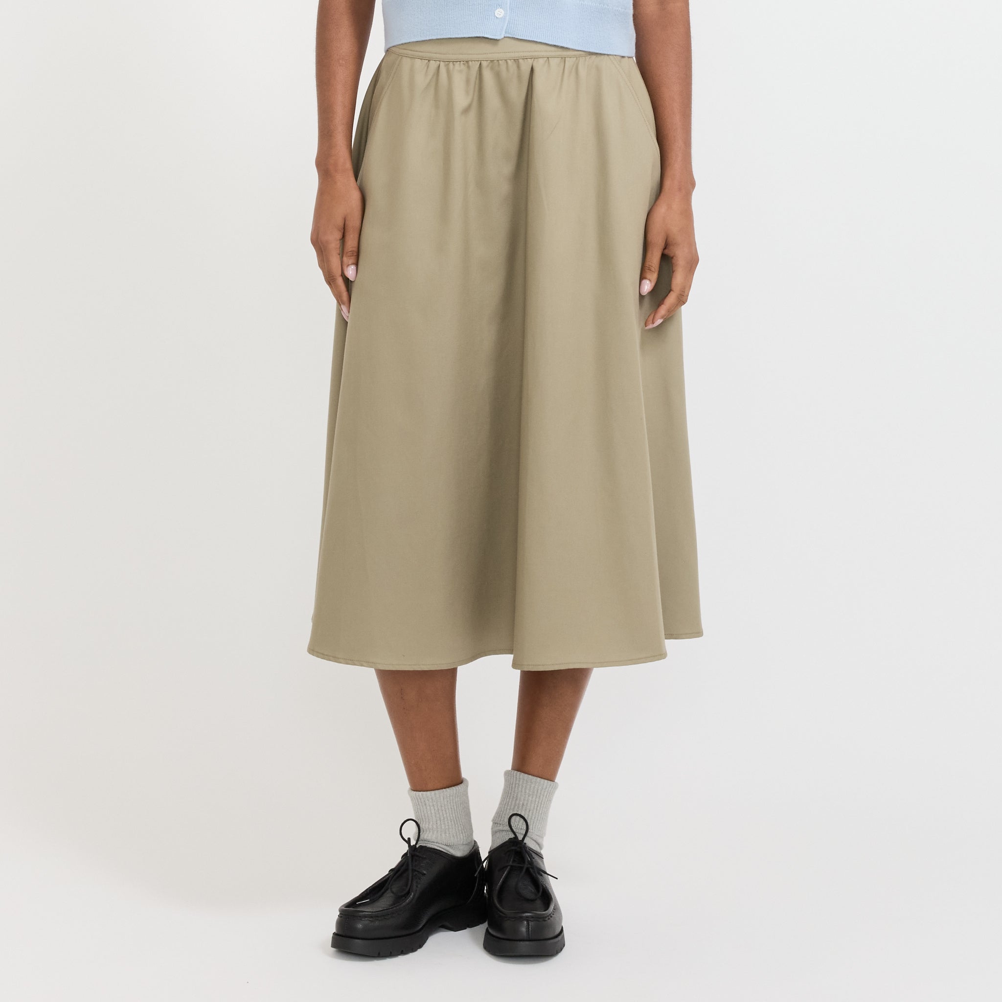 Le Mont Saint Michel | Jeanette Midi Pleated Skirt Kaki | Maplestore