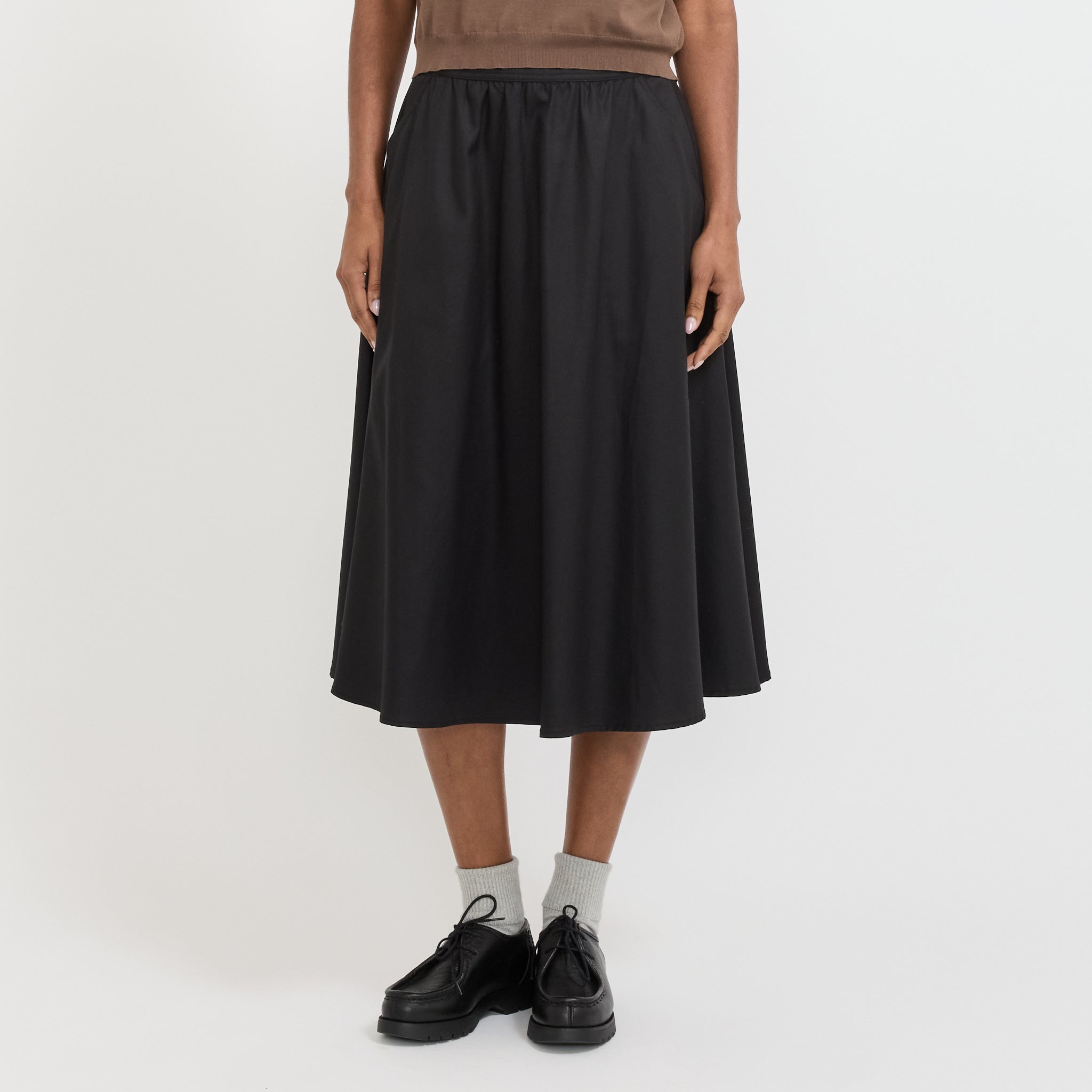 Le Mont Saint Michel | Jeanette Midi Pleated Skirt Black | Maplestore