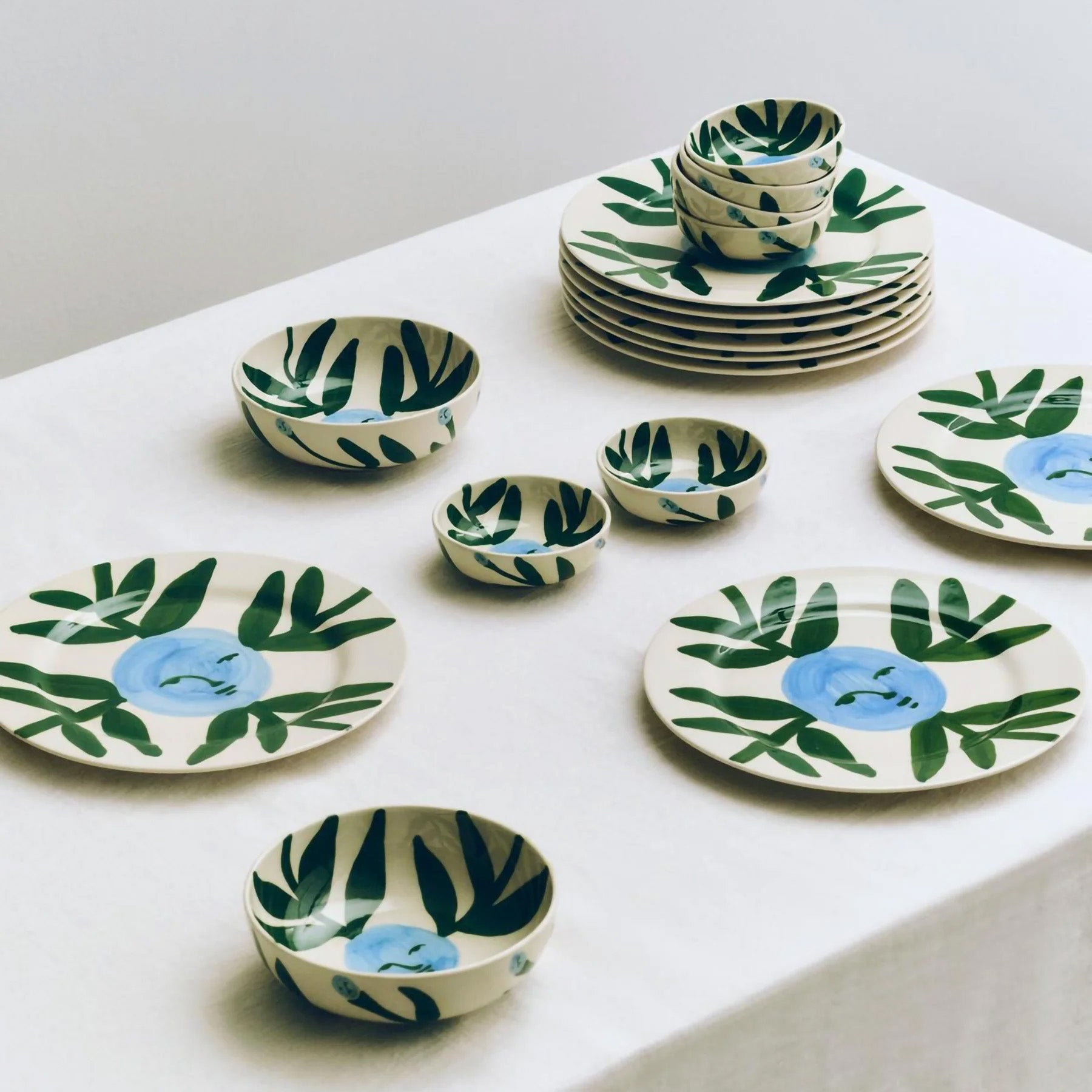 La Pittura Bowl 12 Moon Face Vine