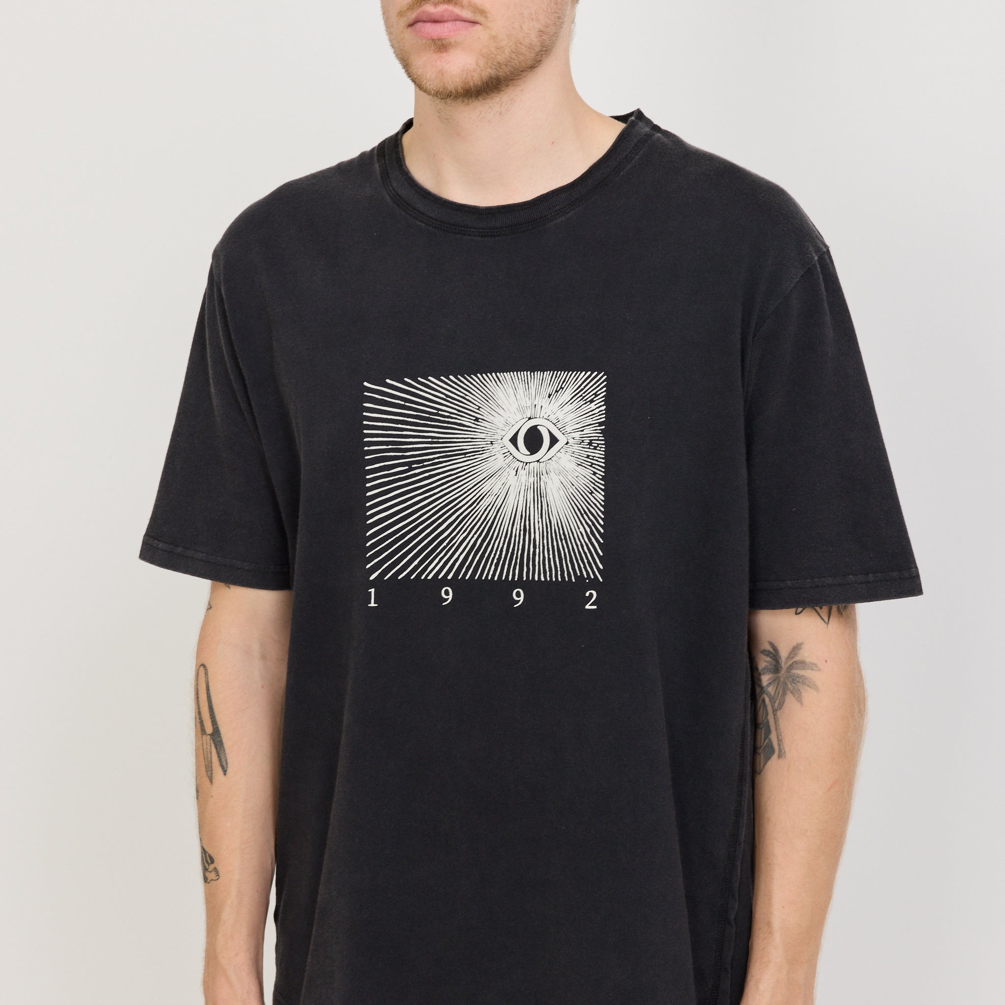 Magic Castles | 1992 S/S Tee Vintage Black | Maplestore