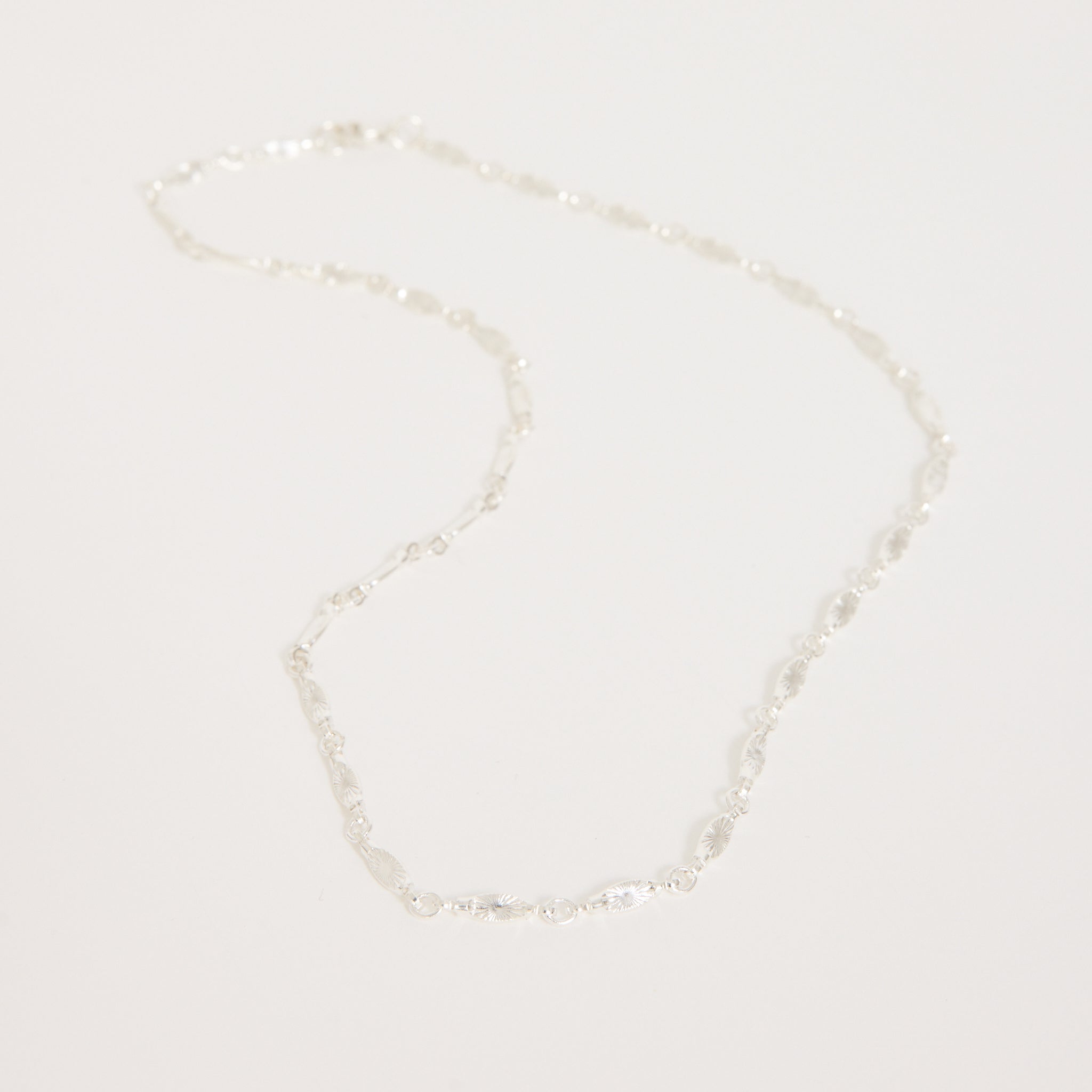 Maple Co. | Sunburst Chain Silver | Maplestore