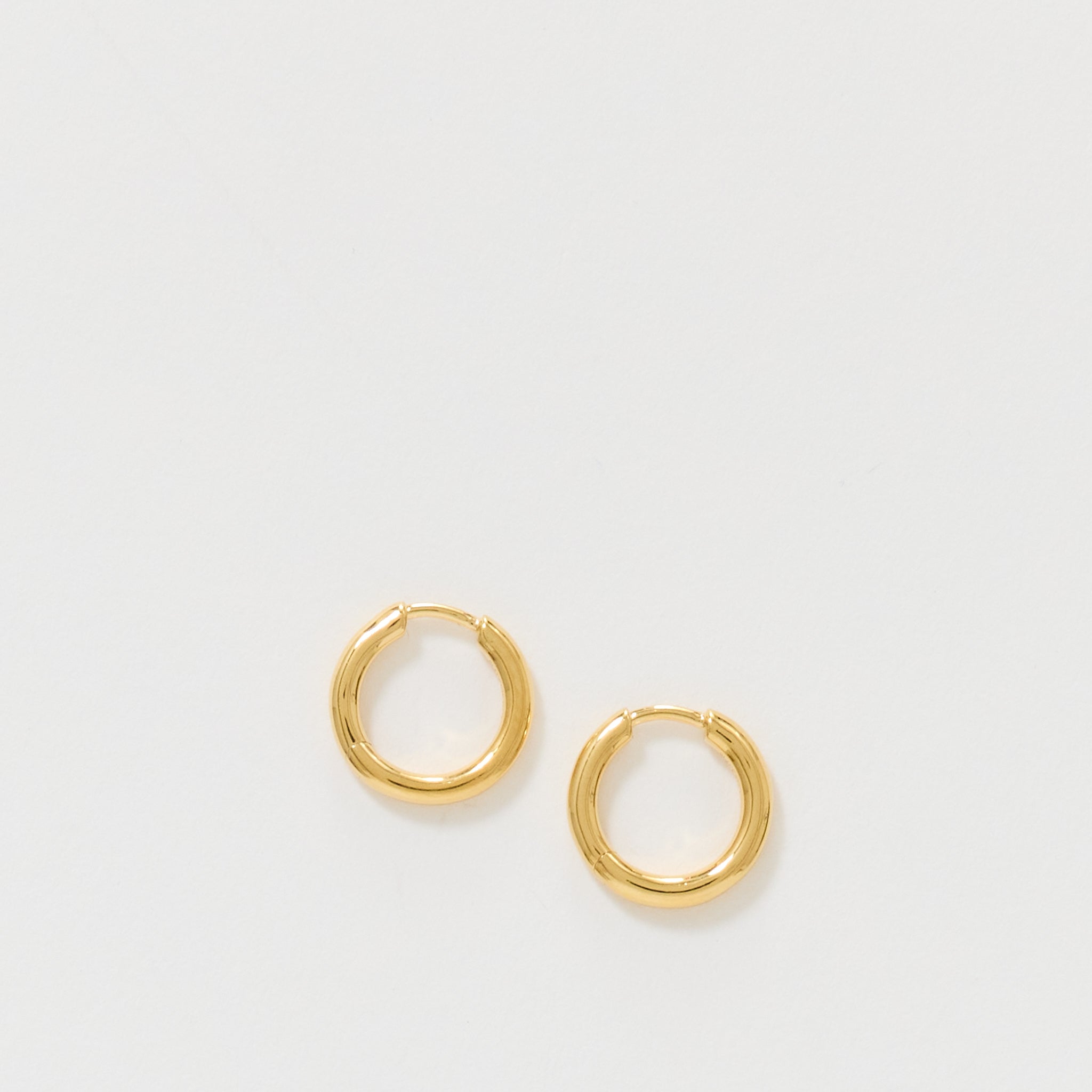 Maria Black | Marco Huggie 10mm Gold | Maplestore