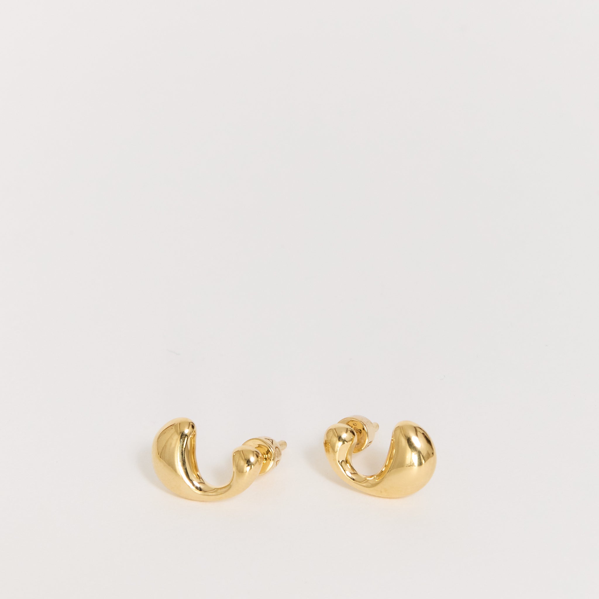Dolphin Splash Studs Pair Gold