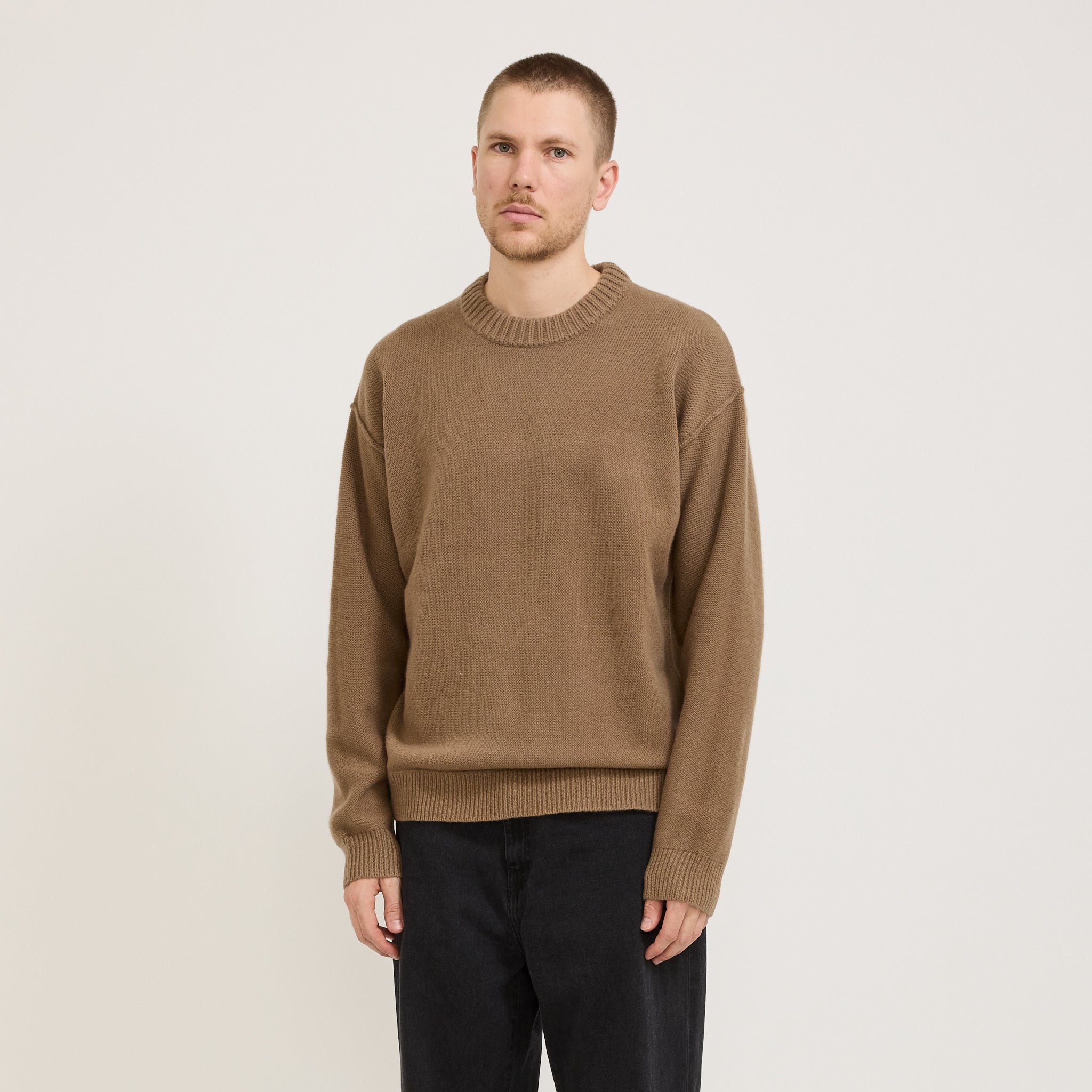 McTavish | Reverse Seam Knit Dark Tan | Maplestore