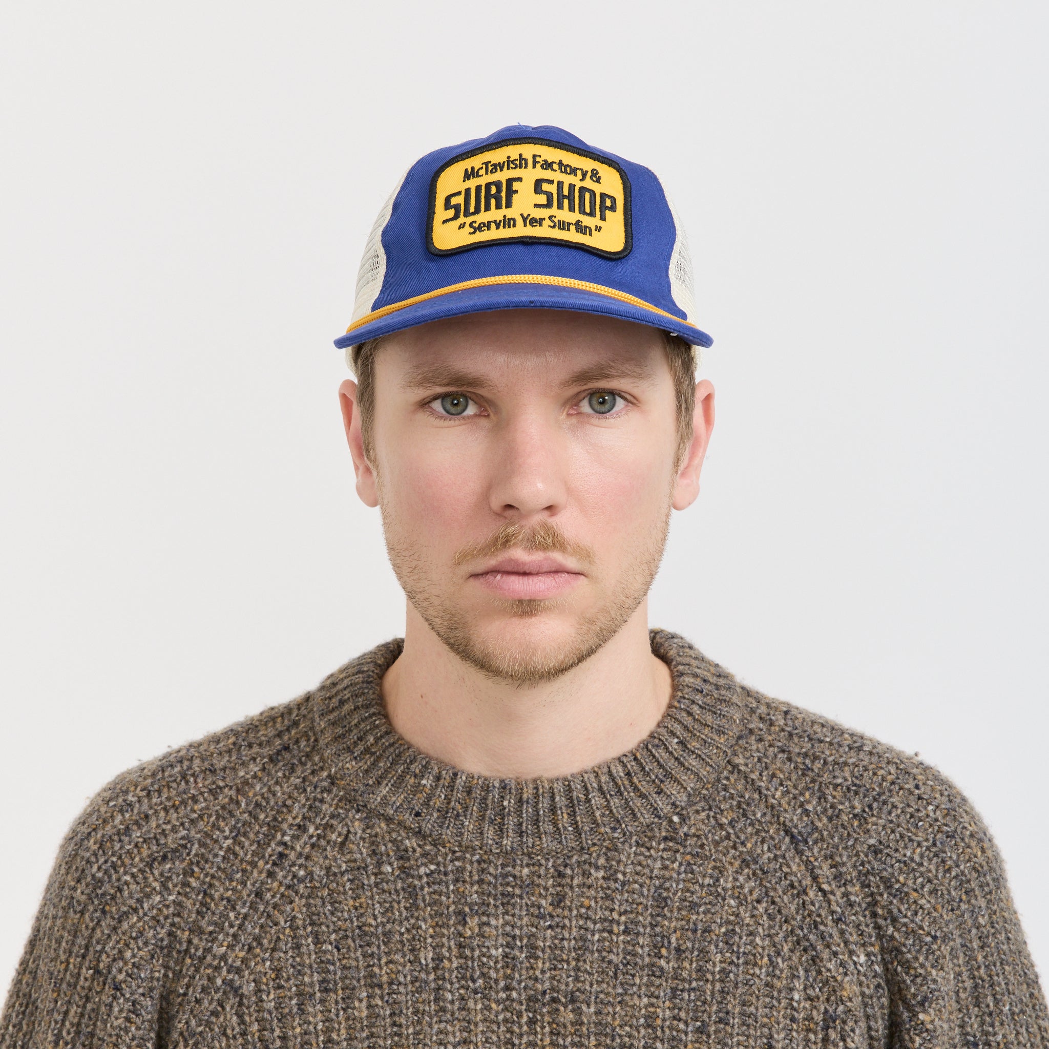McTavish | Surf Shop Trucker Cap Dark Blue | Maplestore