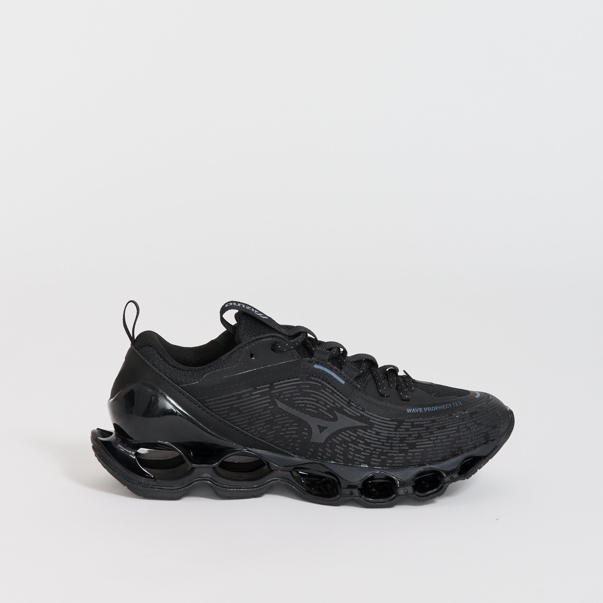 Mizuno | Wave Prophecy 13.2 Black/Black/Iron Gate | Maplestore