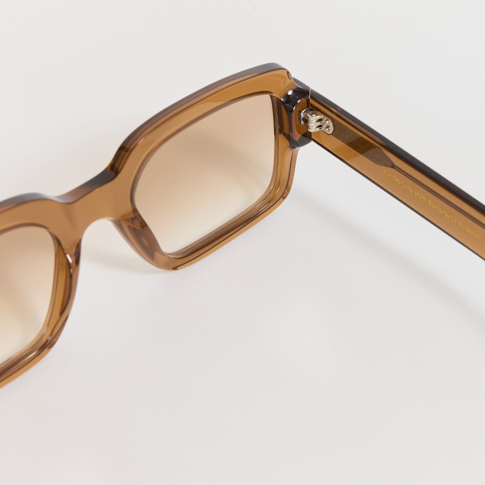 Apollo Cola | Brown Gradient Lens