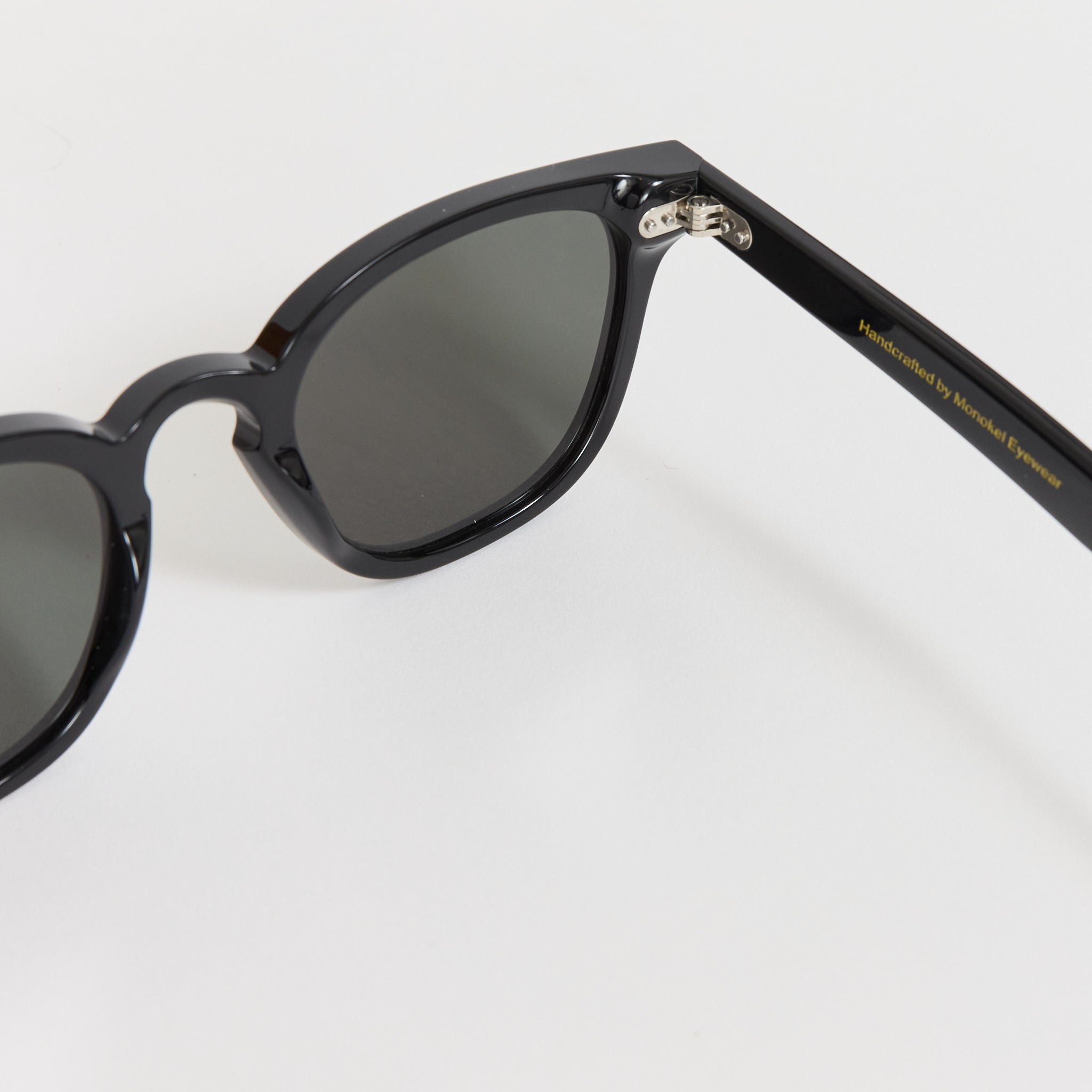 River Black | Green Solid Lens