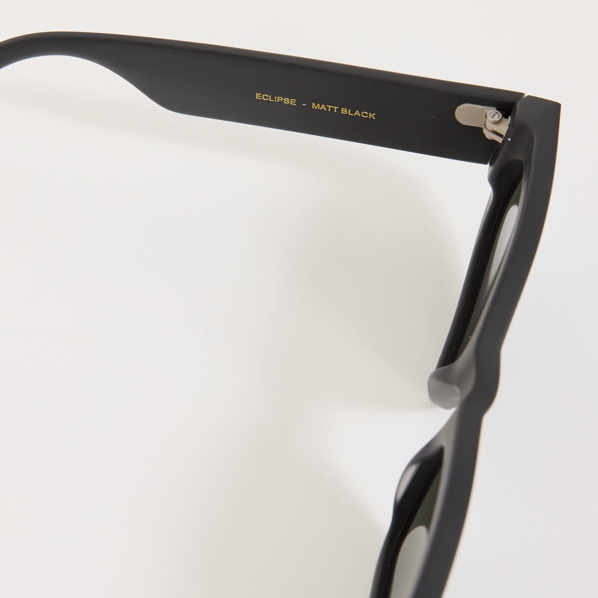 Monokel Eyewear | Eclipse Matte Black | Green Solid Lens | Maplestore